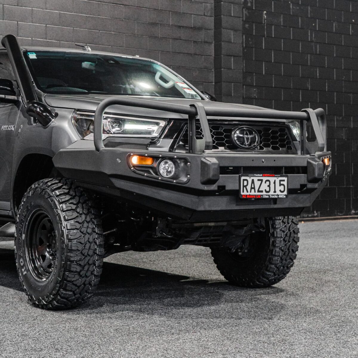 DEFENDER Off-Road Triple Loop Bull-Bar - Image 2