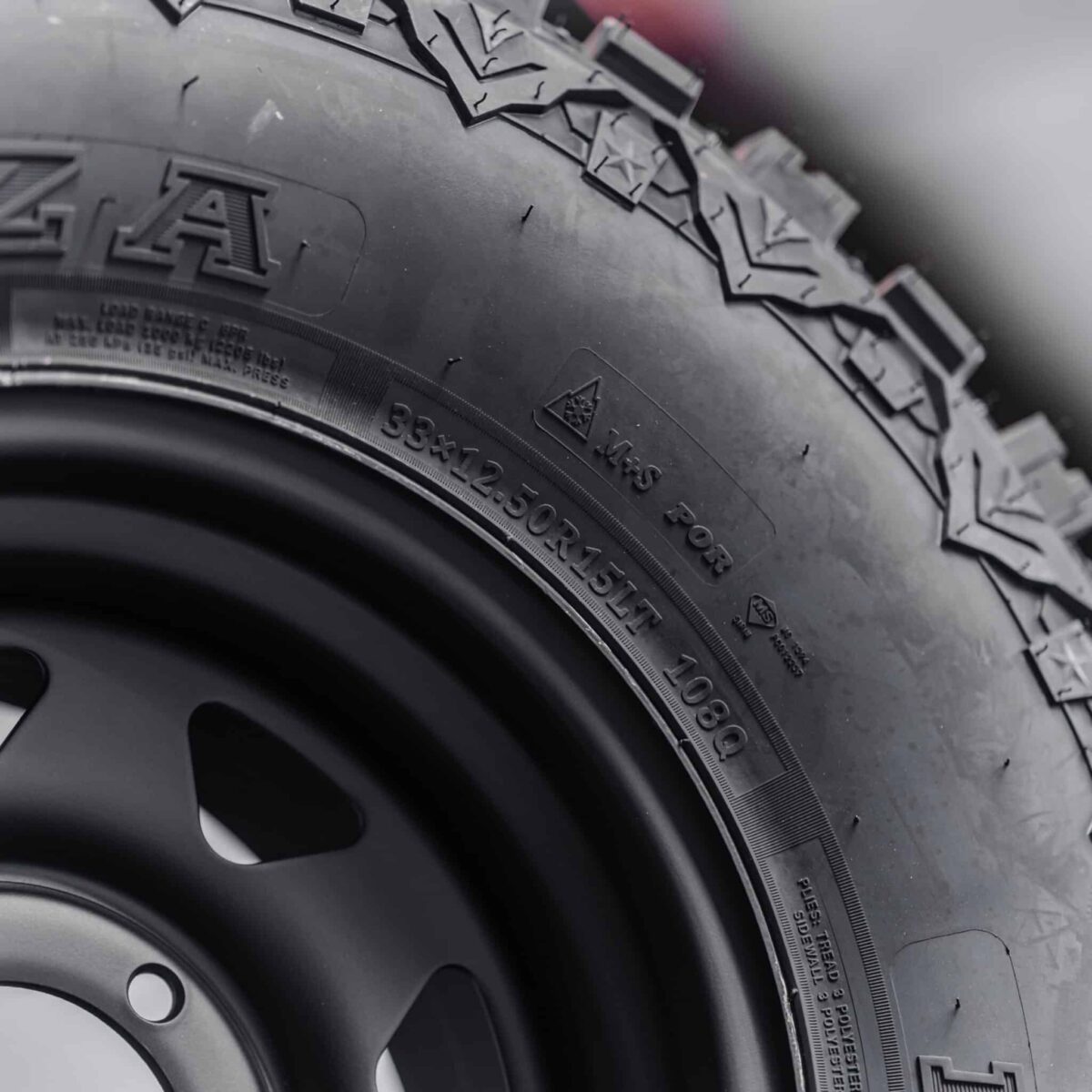 33x12.5 R15LT Mud Tyres + Steelies - Image 4
