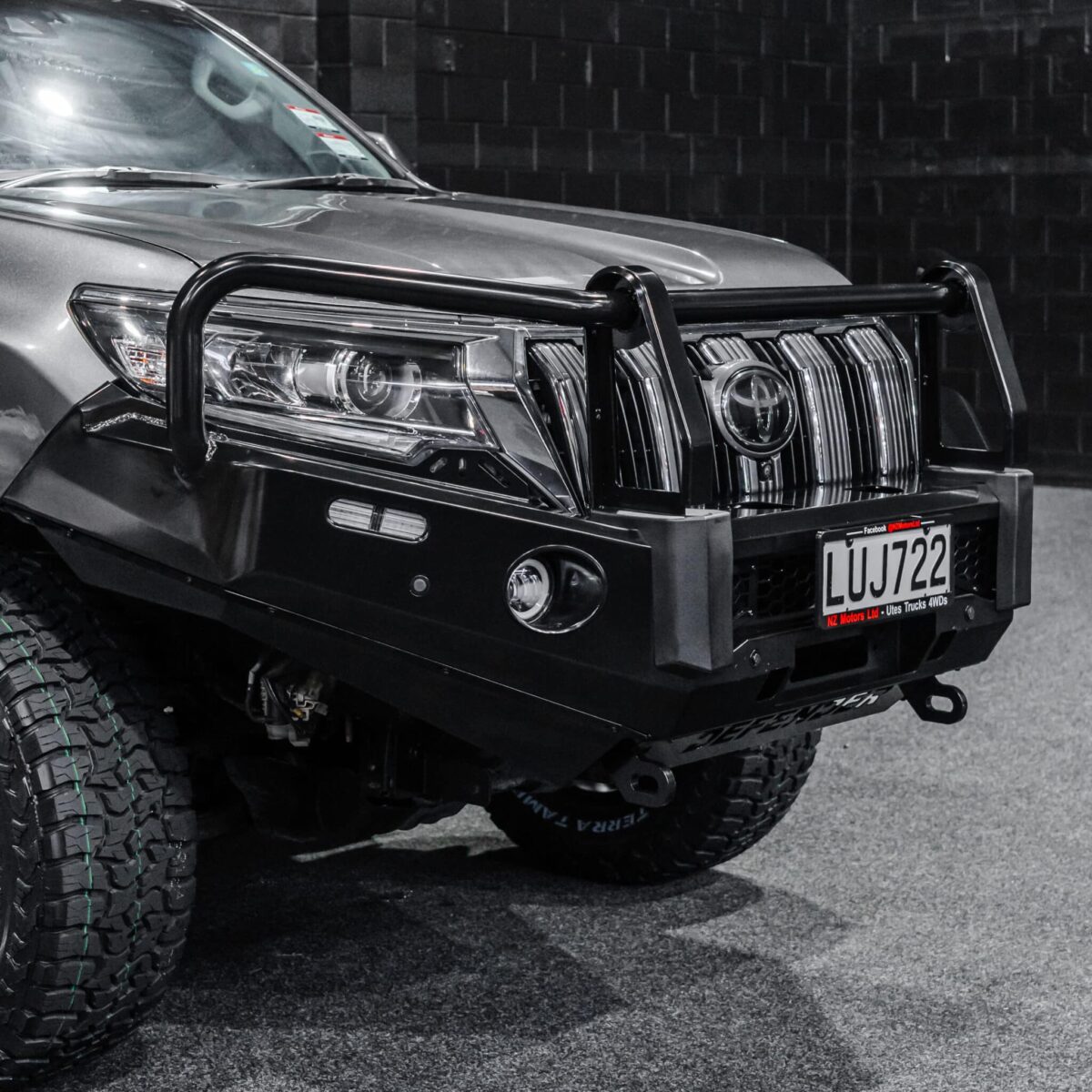 DEFENDER Off-Road Triple Loop Bull-Bar - Image 3