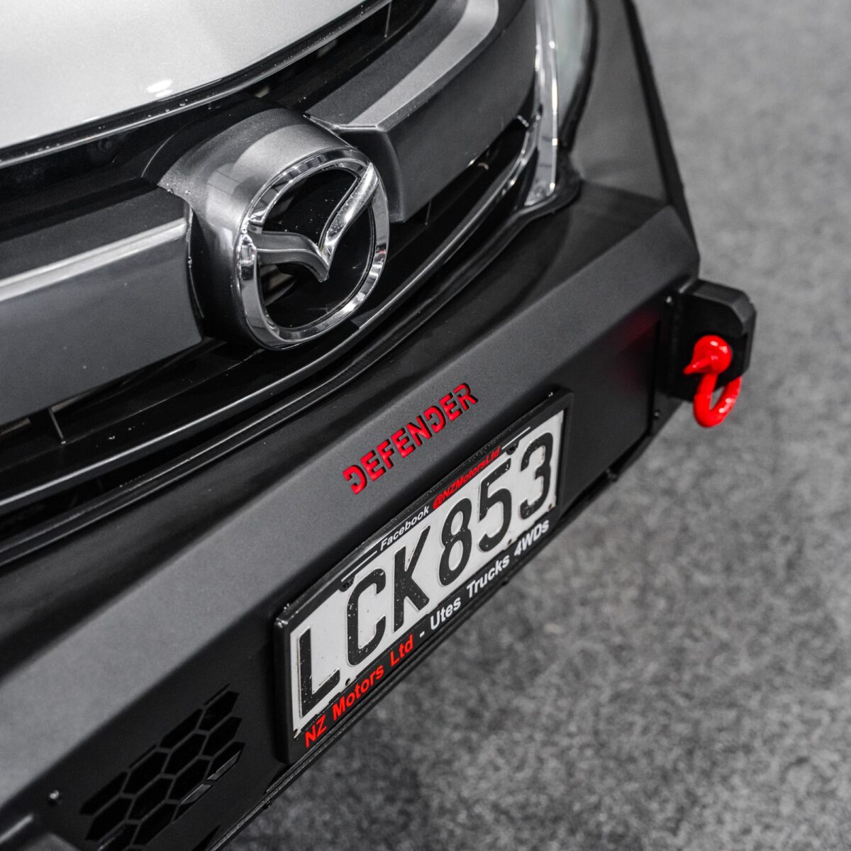 DEFENDER Off-Road Loopless Bull-Bar - Image 3
