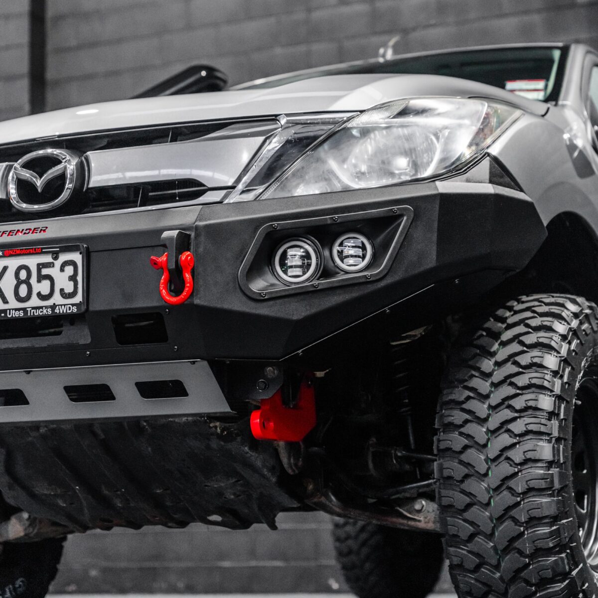 DEFENDER Off-Road Loopless Bull-Bar - Image 6