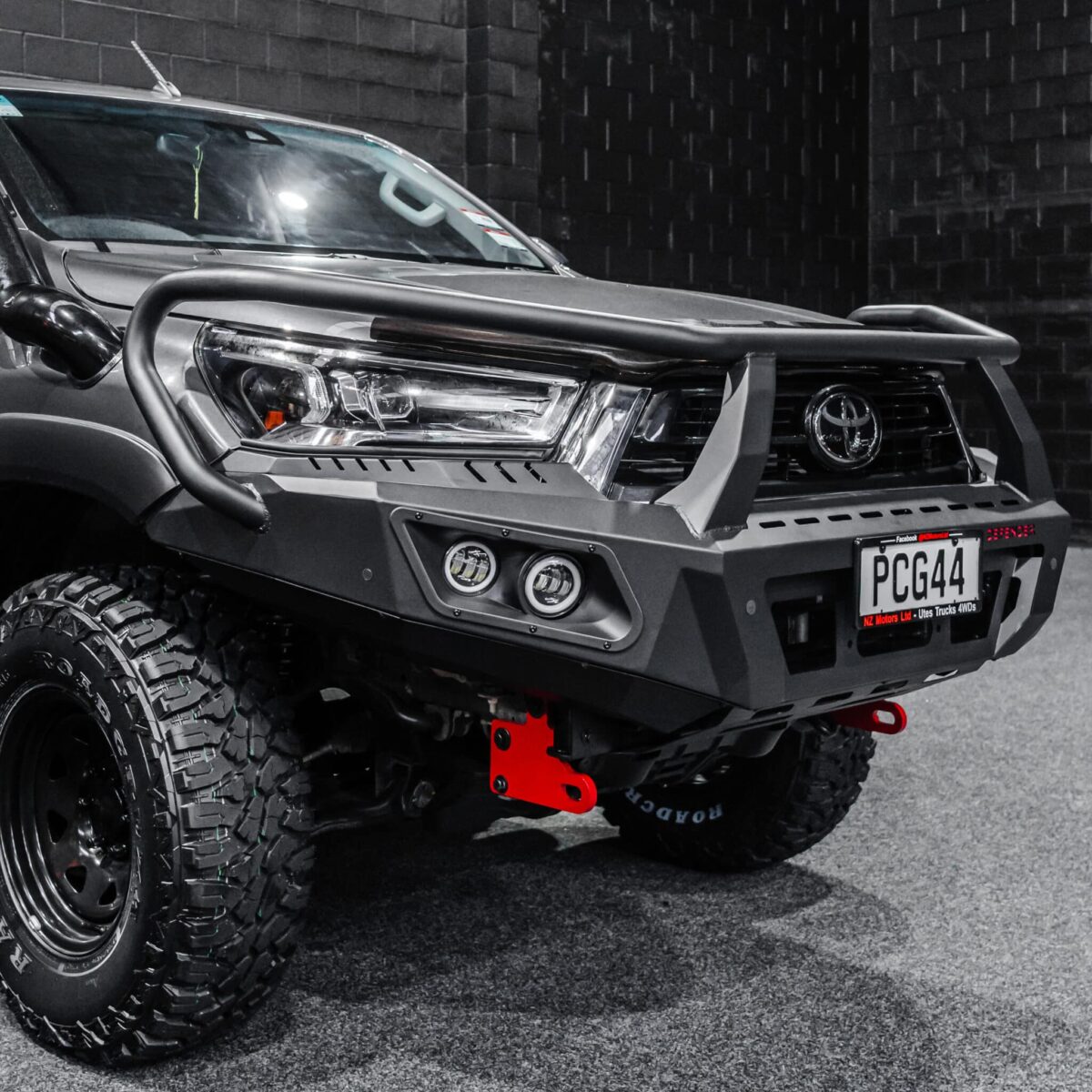 DEFENDER Off-Road Triple Loop Bull-Bar - Image 2