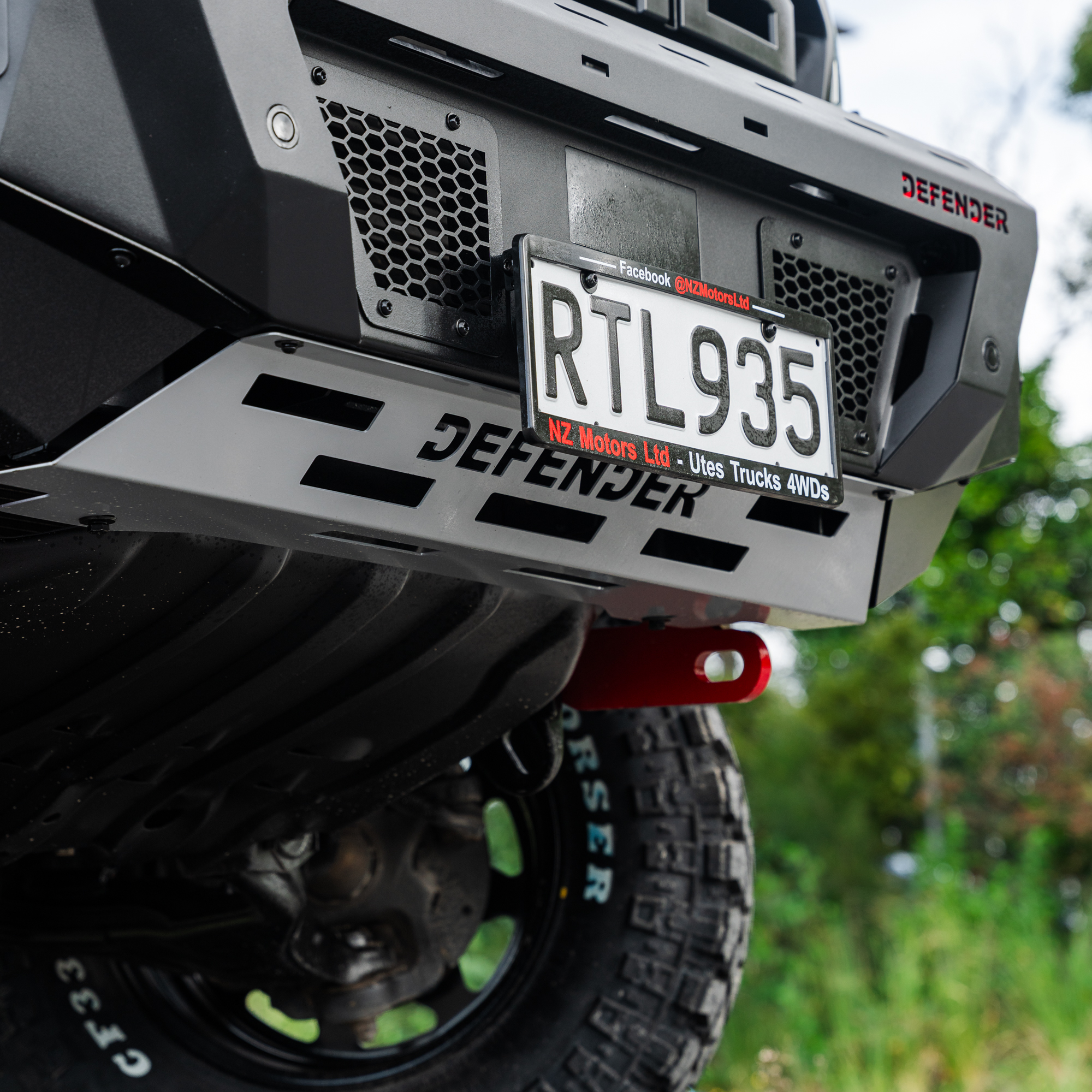 DEFENDER Off-Road Loopless Bull-Bar - Image 6