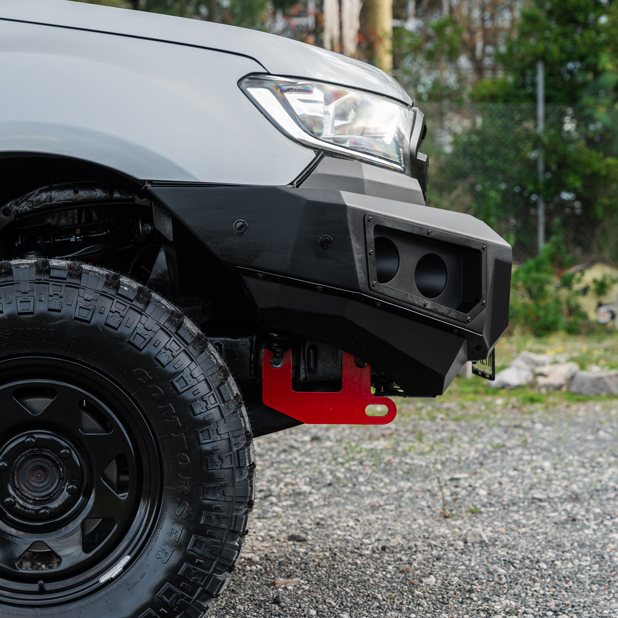 DEFENDER Off-Road Loopless Bull-Bar - Image 11
