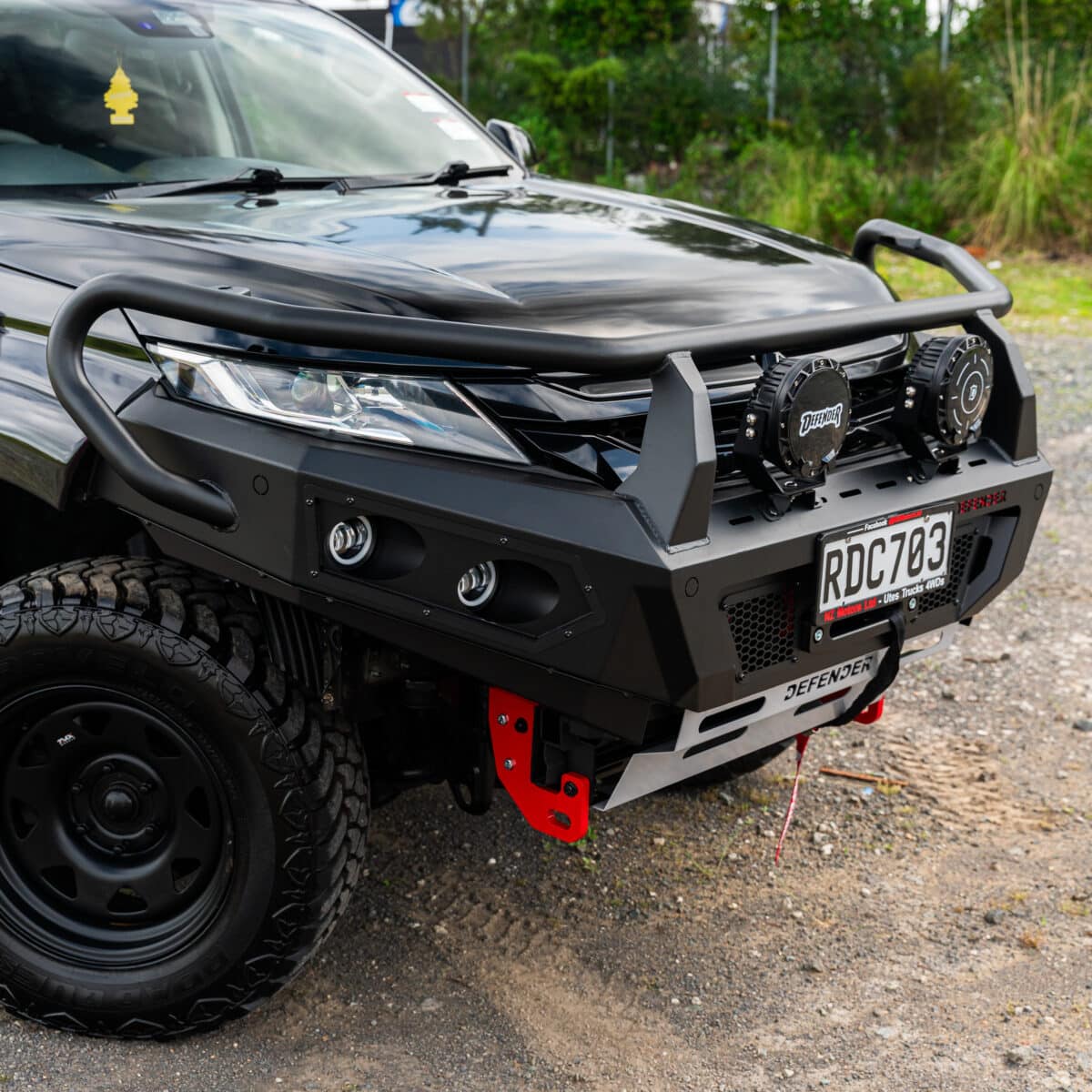 DEFENDER Off-Road Triple Loop Bull-Bar - Image 3