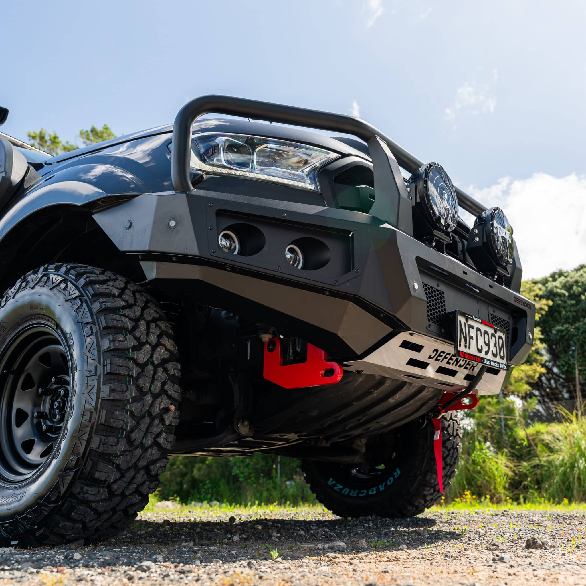 DEFENDER Off-Road Triple Loop Bull-Bar - Image 6