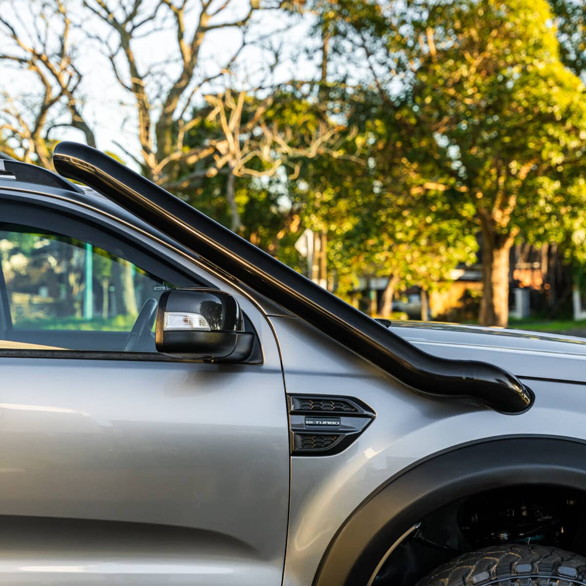 DEFENDER OFF-ROAD STAINLESS SNORKEL - Image 2