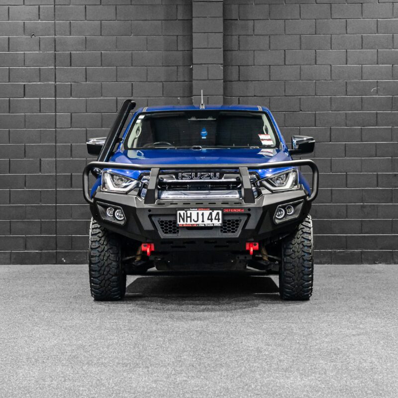 DEFENDER Off-Road Triple Loop Bull-Bar