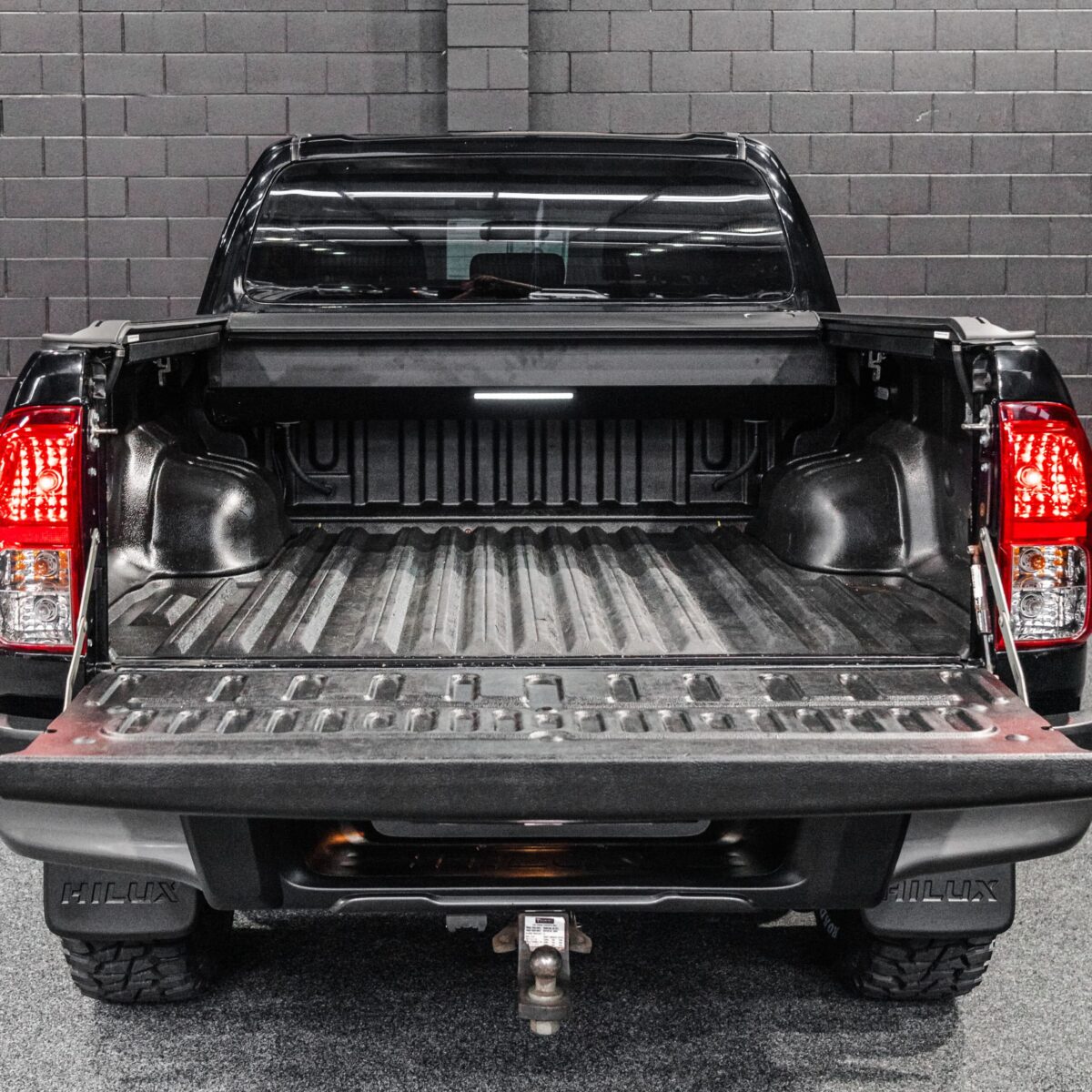 Electric Rolling Shutter Lid - Image 6