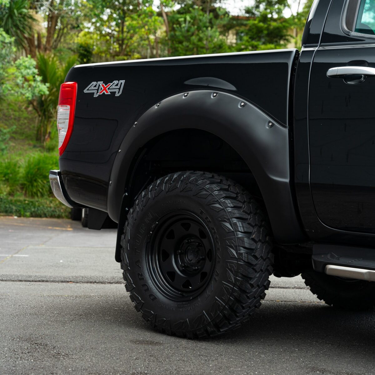 Bolt Style Fender Flares - Image 3
