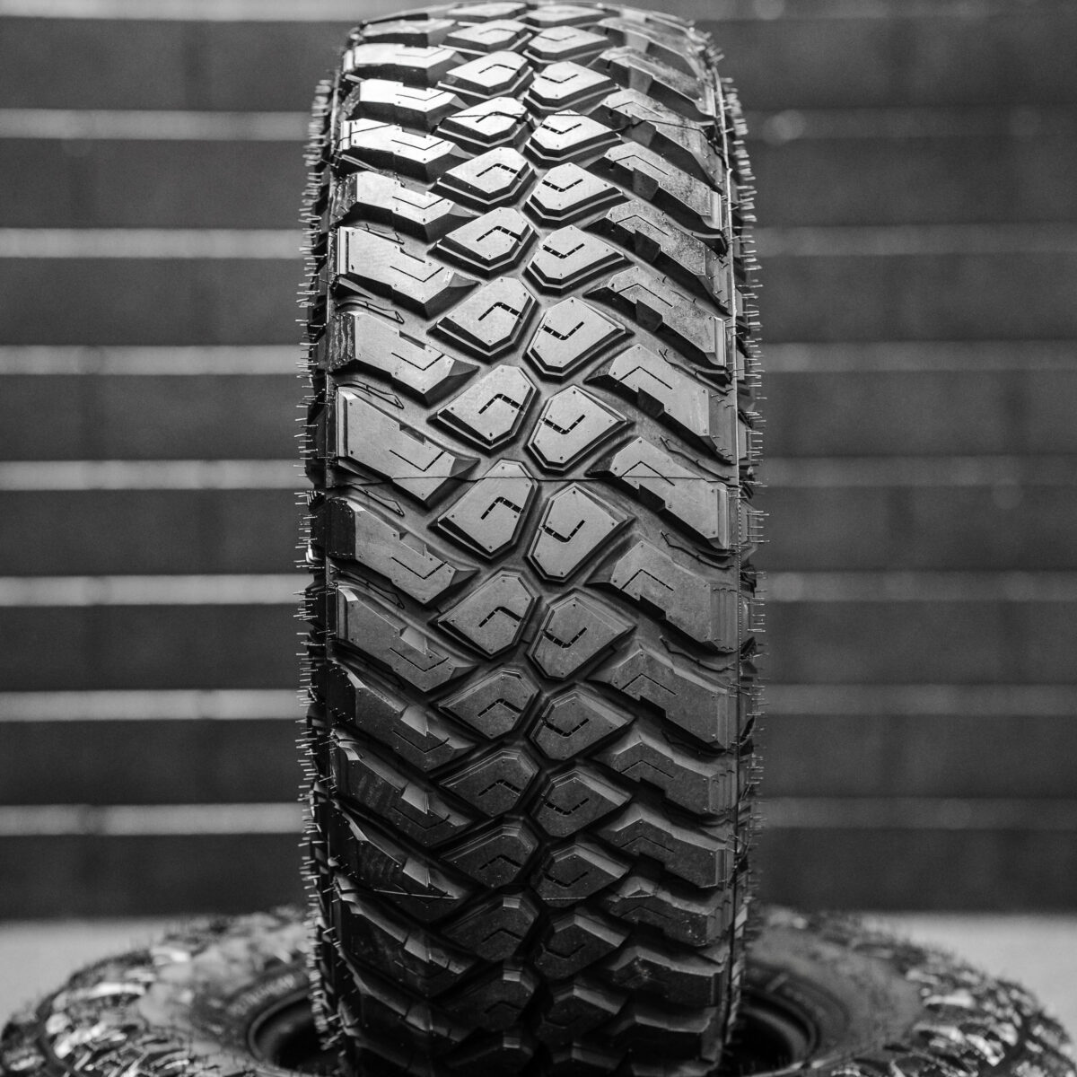 32x11.5 R15LT Maxxis RAZR MT + Steelies - Image 4