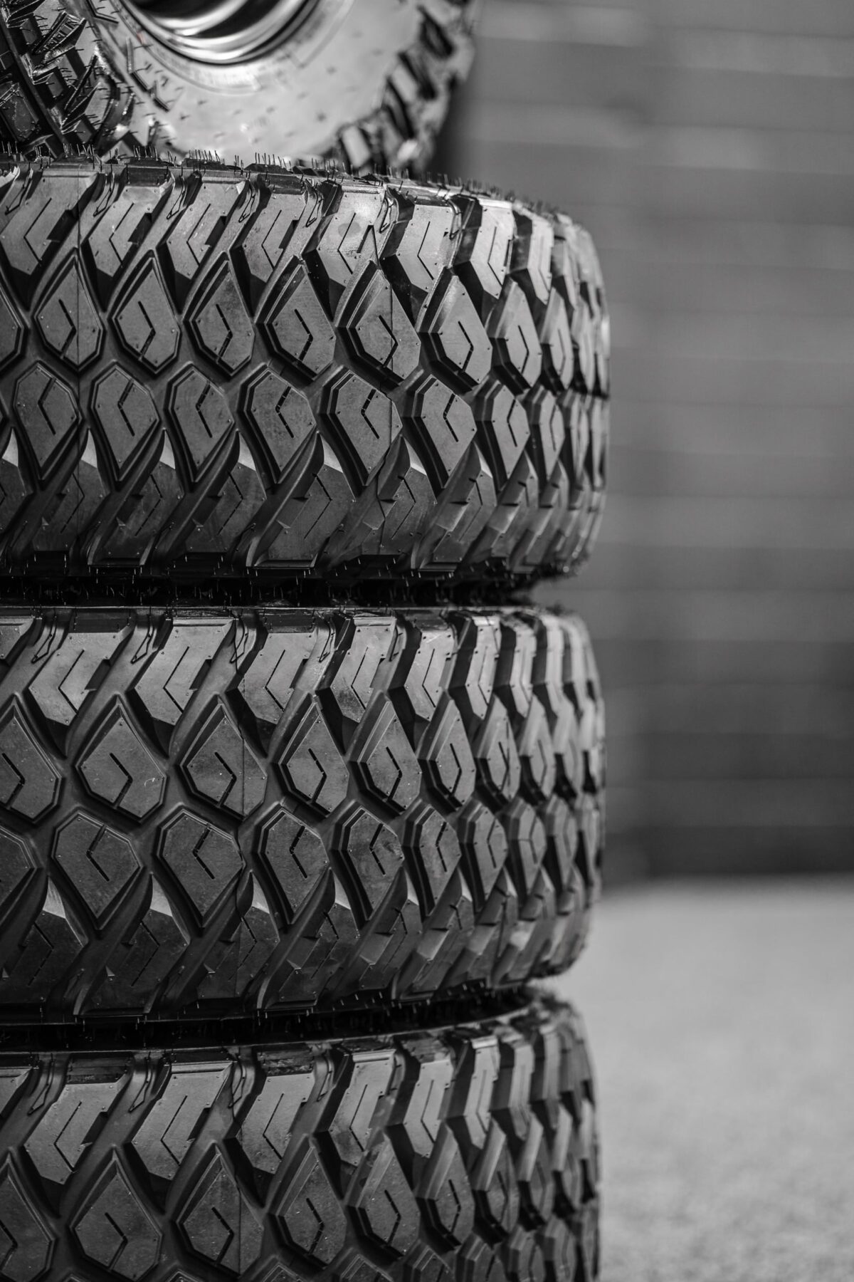 33x12.5 R15LT Maxxis RAZR MT + Steelies - Image 6