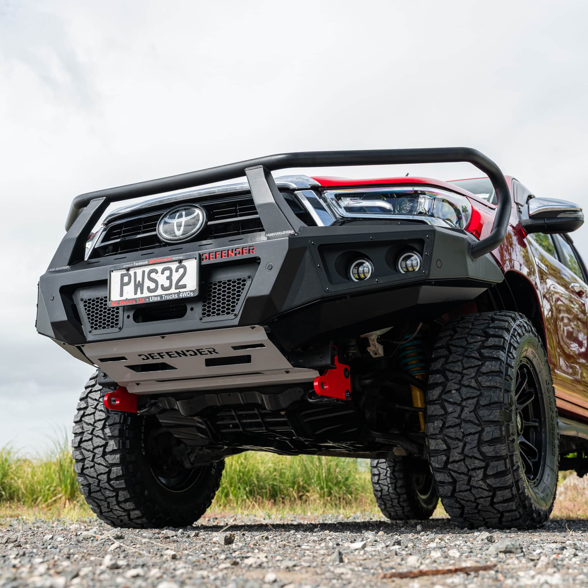 DEFENDER Off-Road Triple Loop Bull-Bar - Image 10