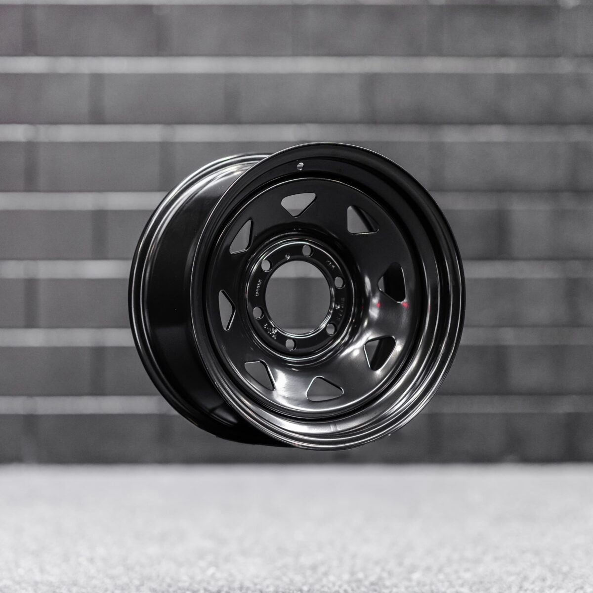 15" Triangle Spoke Steel Wheels