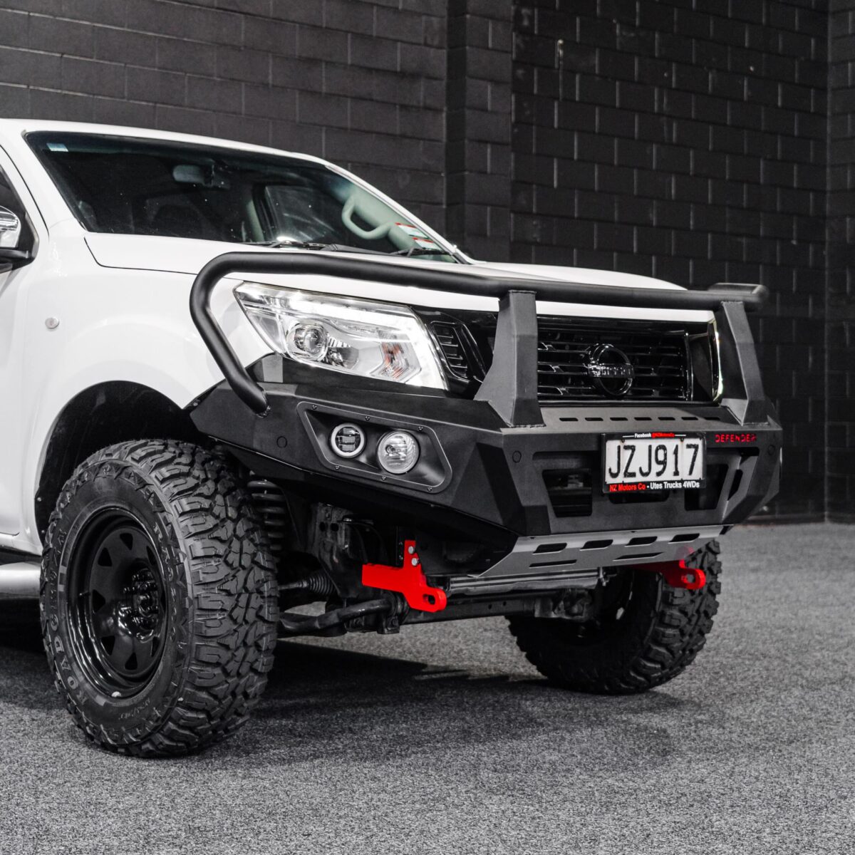 DEFENDER Off-Road Triple Loop Bull-Bar - Image 2