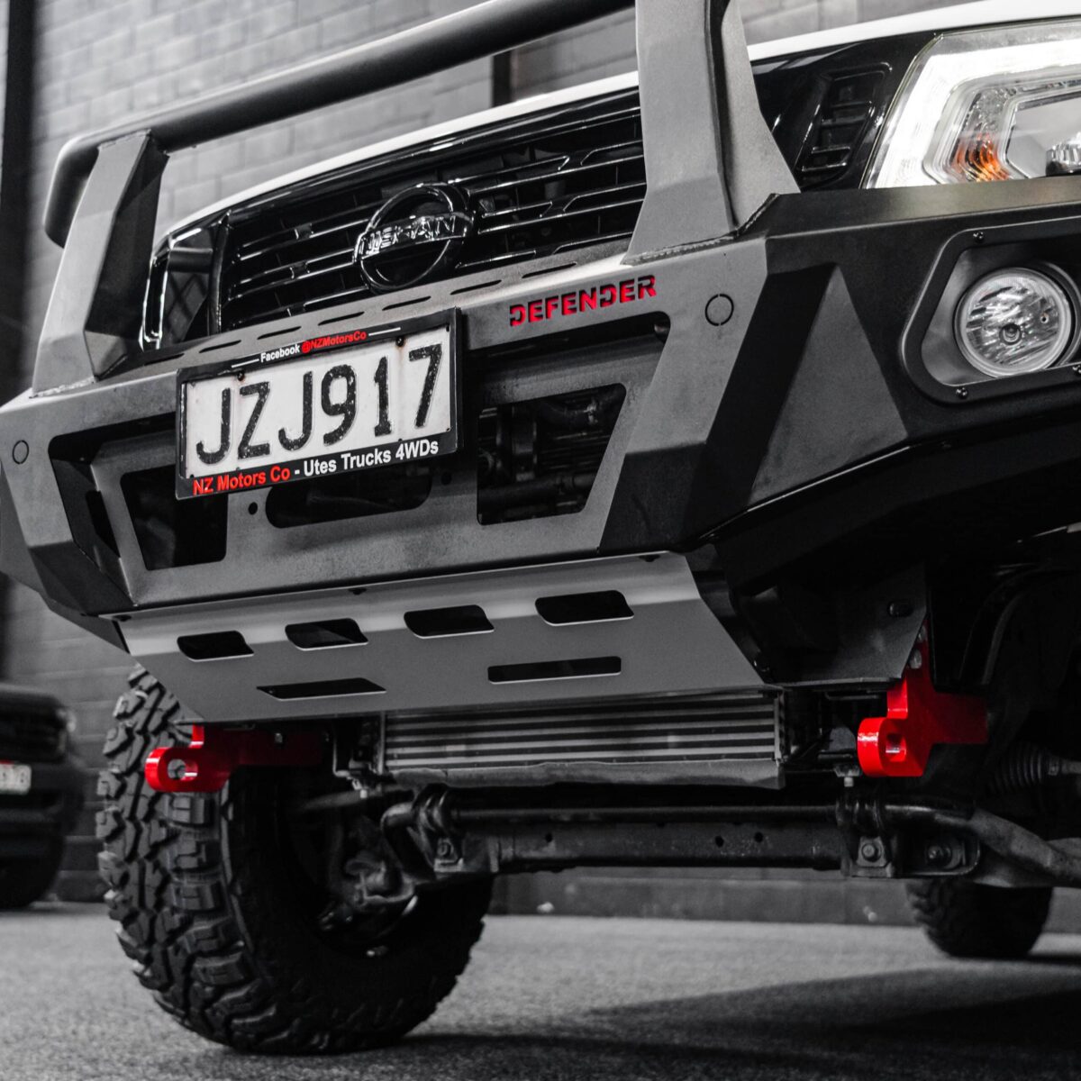 DEFENDER Off-Road Triple Loop Bull-Bar - Image 5