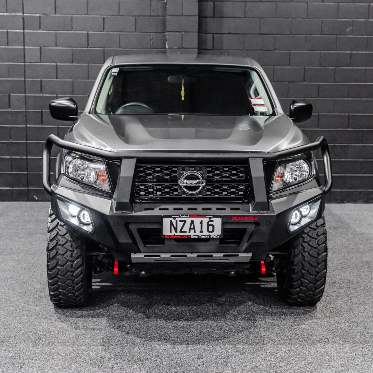 DEFENDER Off-Road Triple Loop Bull-Bar - Image 9
