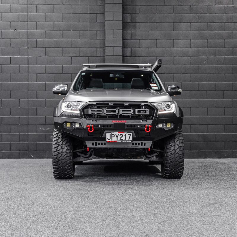 DEFENDER Off-Road Loopless Bull-Bar