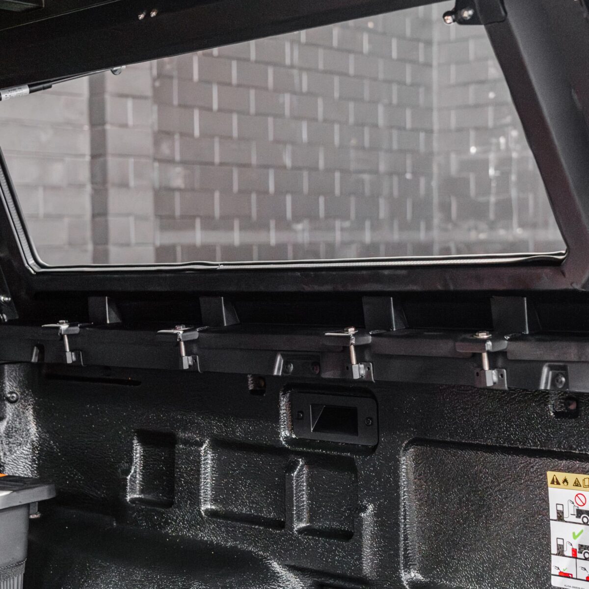DEFENDER Aluminium Windowless Canopy - Image 14