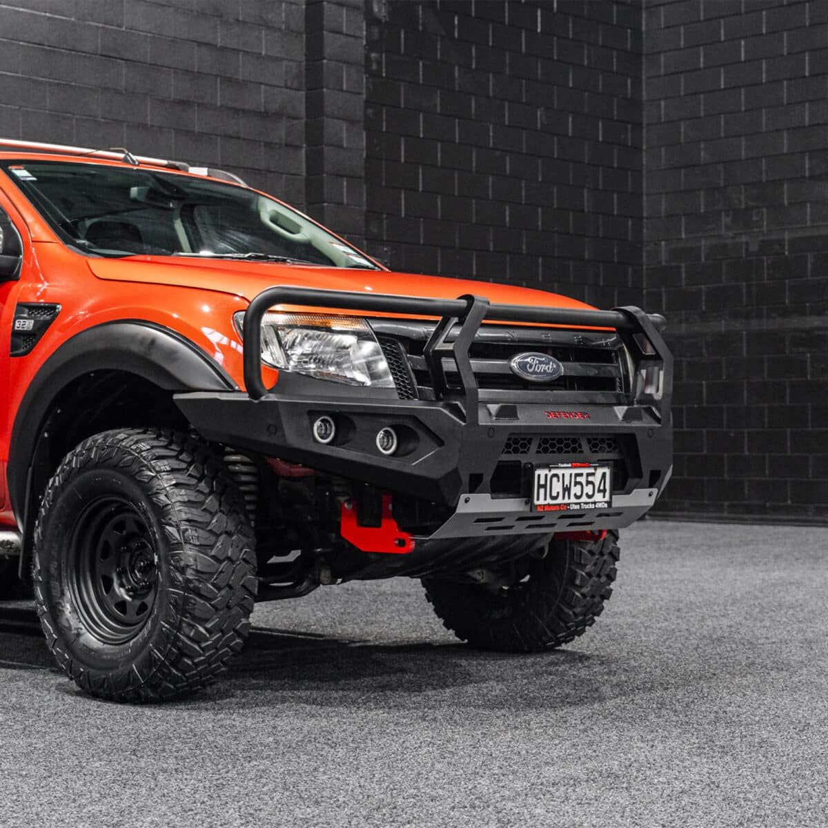 DEFENDER Off-Road Triple Loop Bull-Bar - Image 2