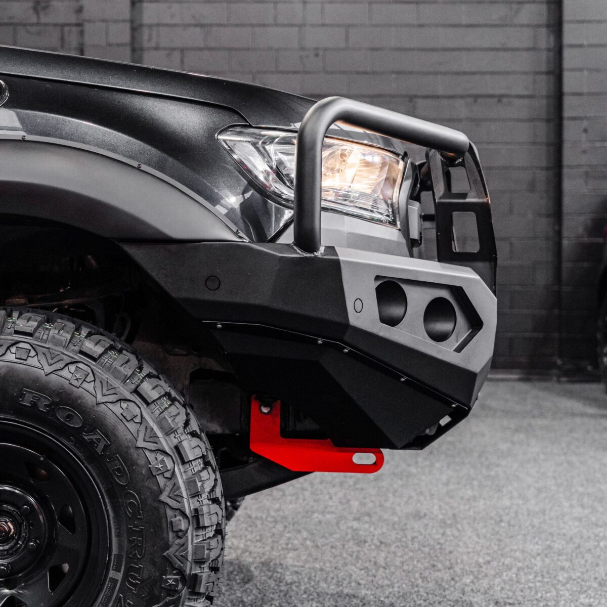 DEFENDER Off-Road Triple Loop Bull-Bar - Image 4