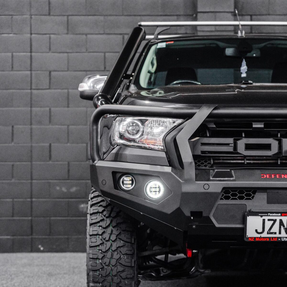 DEFENDER Off-Road Triple Loop Bull-Bar - Image 6