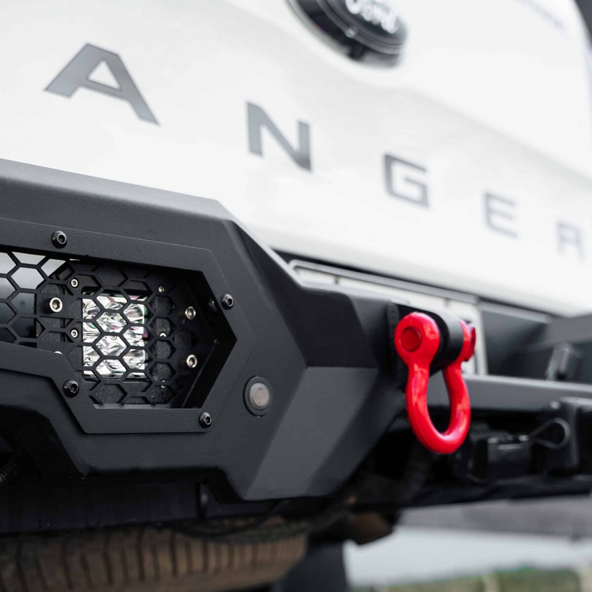 Defender Rear Bar - Image 5