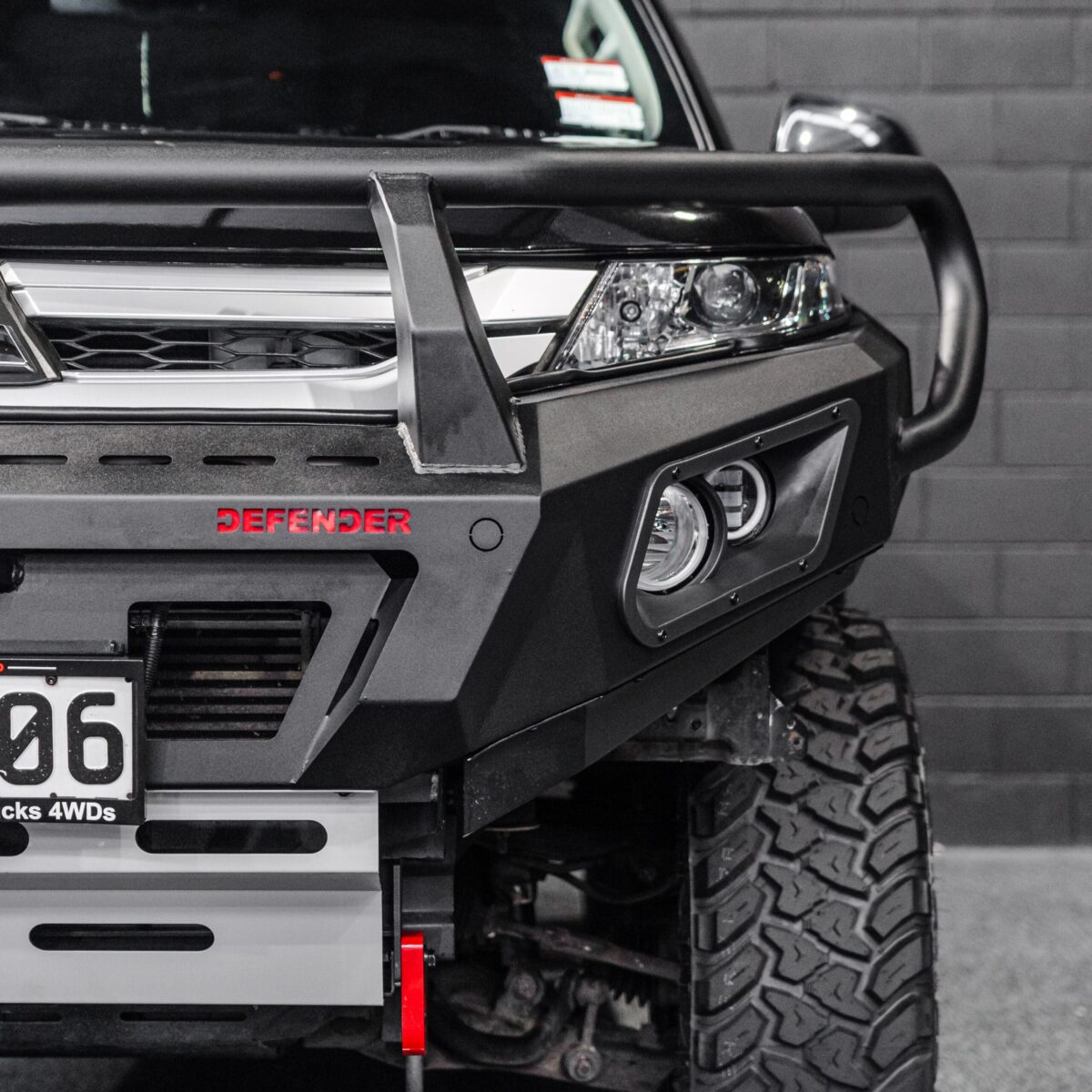 DEFENDER Off-Road Triple Loop Bull-Bar - Image 3