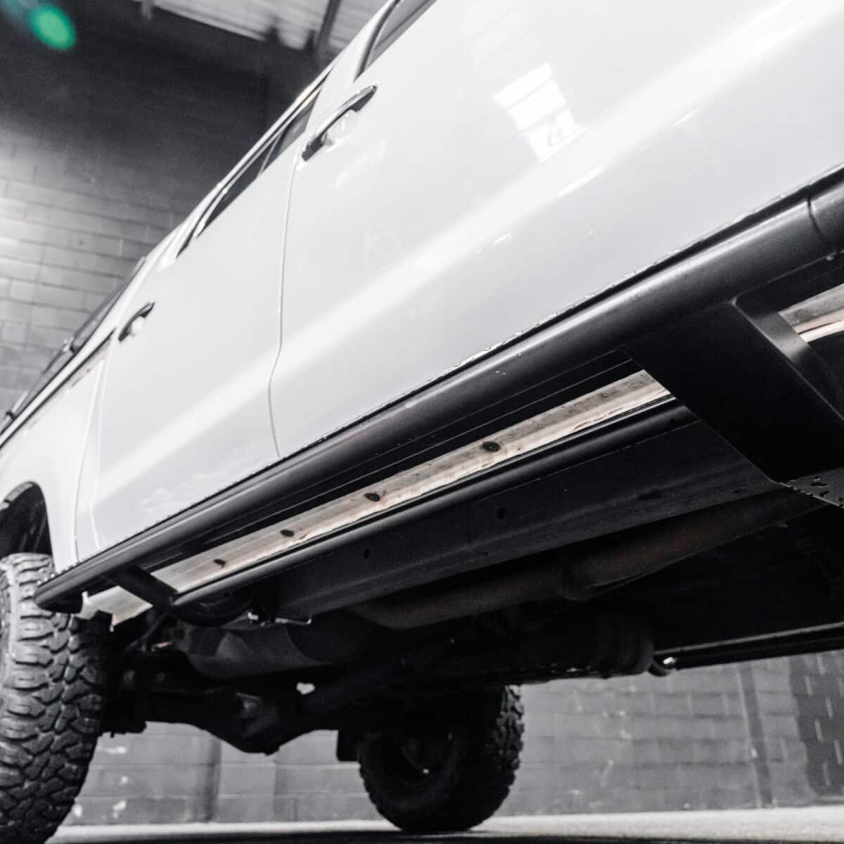 Defender Brush Bar & Rock Slider Combo - Image 4