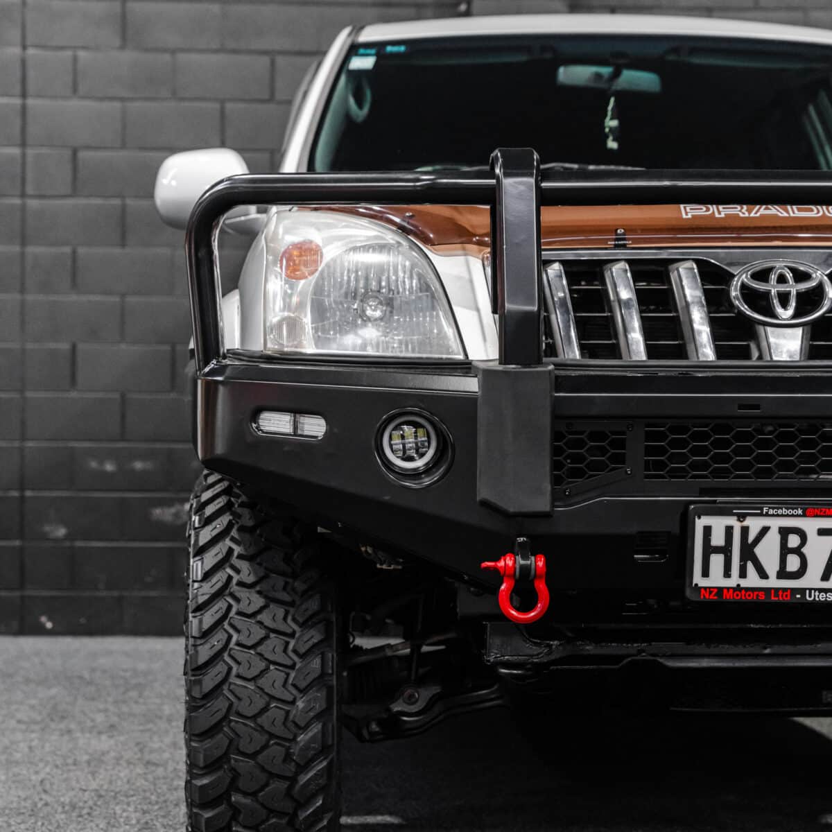 DEFENDER Off-Road Triple Loop Bull-Bar - Image 2