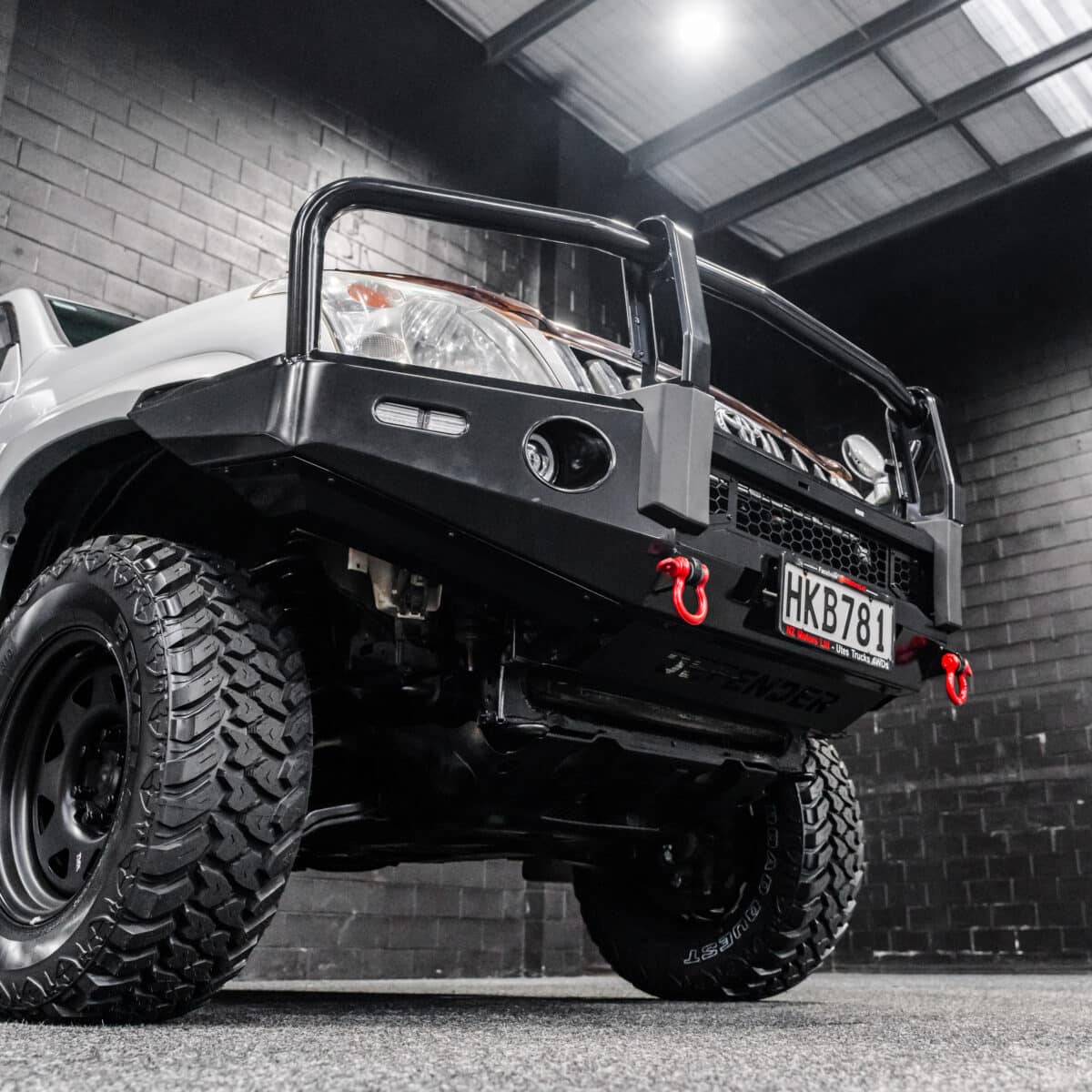 DEFENDER Off-Road Triple Loop Bull-Bar - Image 4
