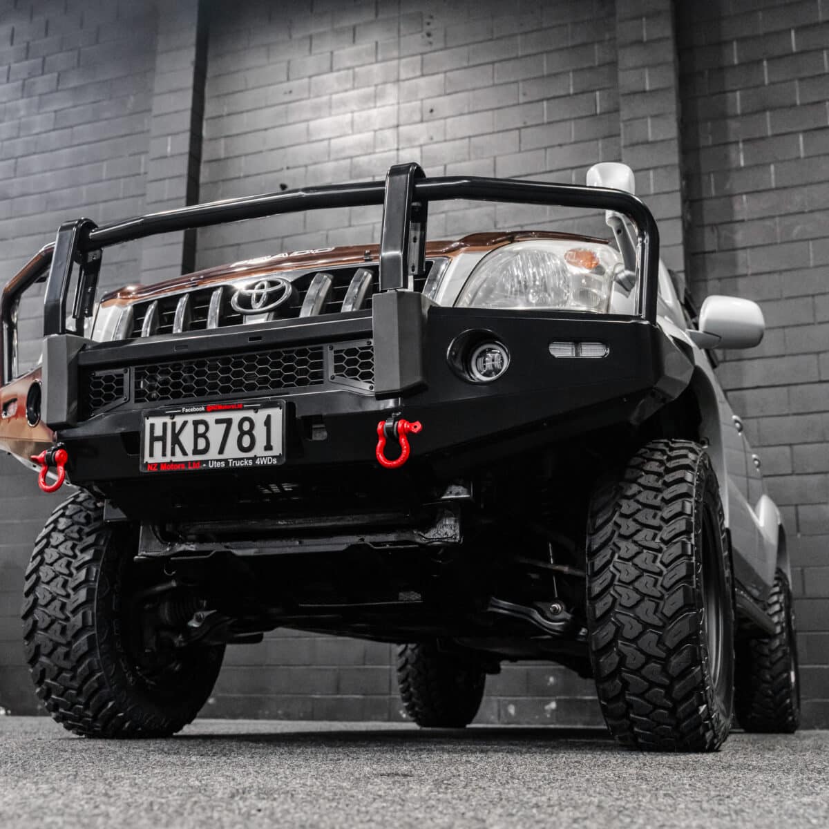 DEFENDER Off-Road Triple Loop Bull-Bar - Image 5