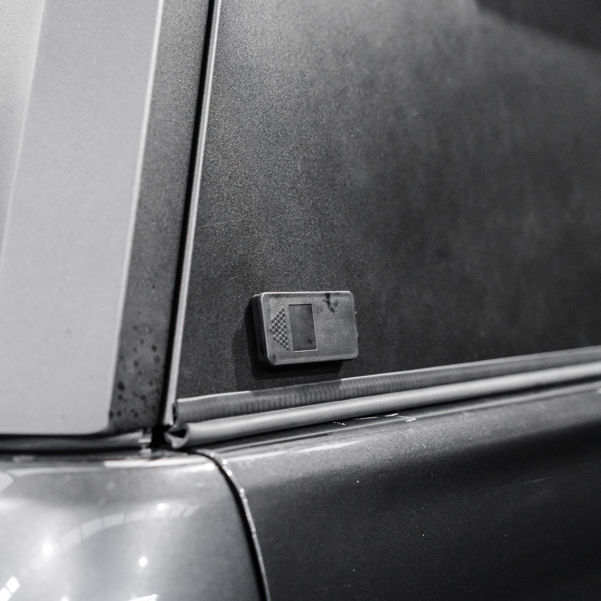 Defender Off-Road Aluminium Windowless Canopy - Image 6