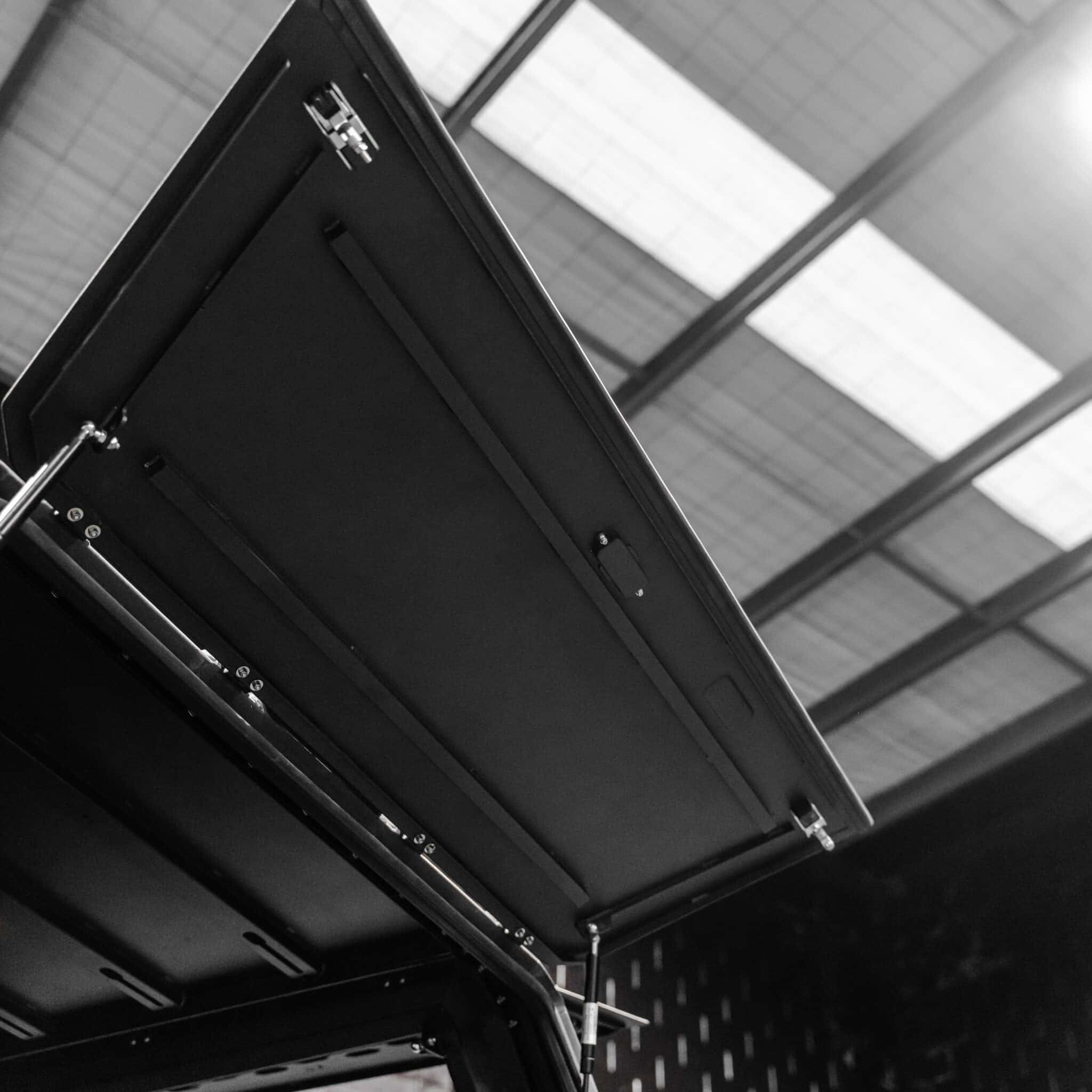 DEFENDER Aluminium Windowless Canopy - Image 10