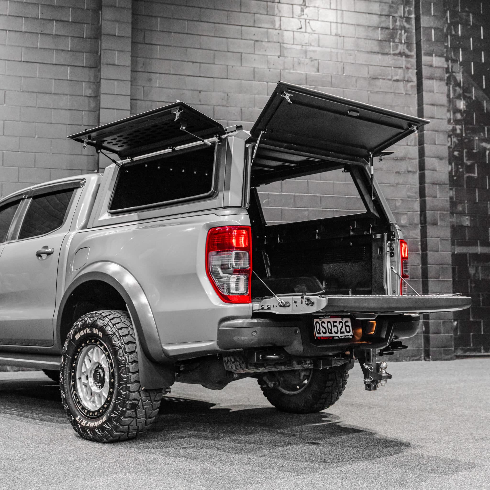 DEFENDER Aluminium Windowless Canopy - Image 6