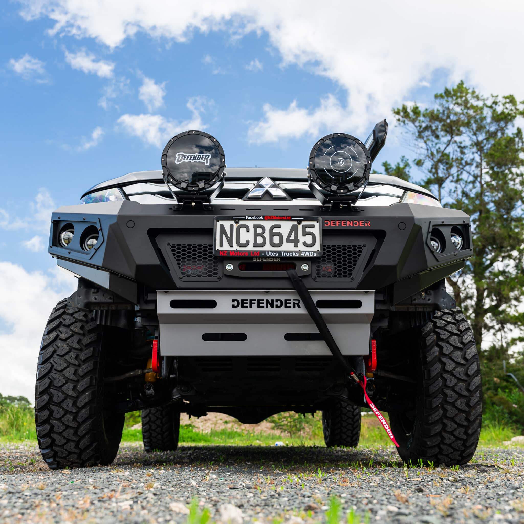 DEFENDER Off-Road Loopless Bull-Bar - Image 7