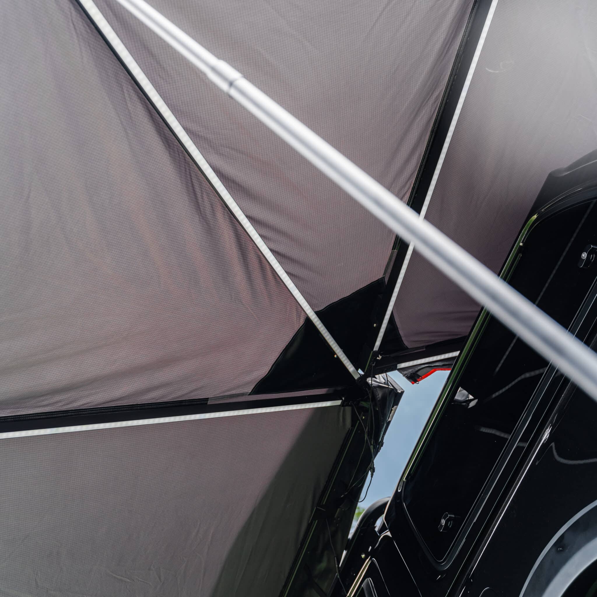 Defender Off-Road 270 Degree Awning - Image 11