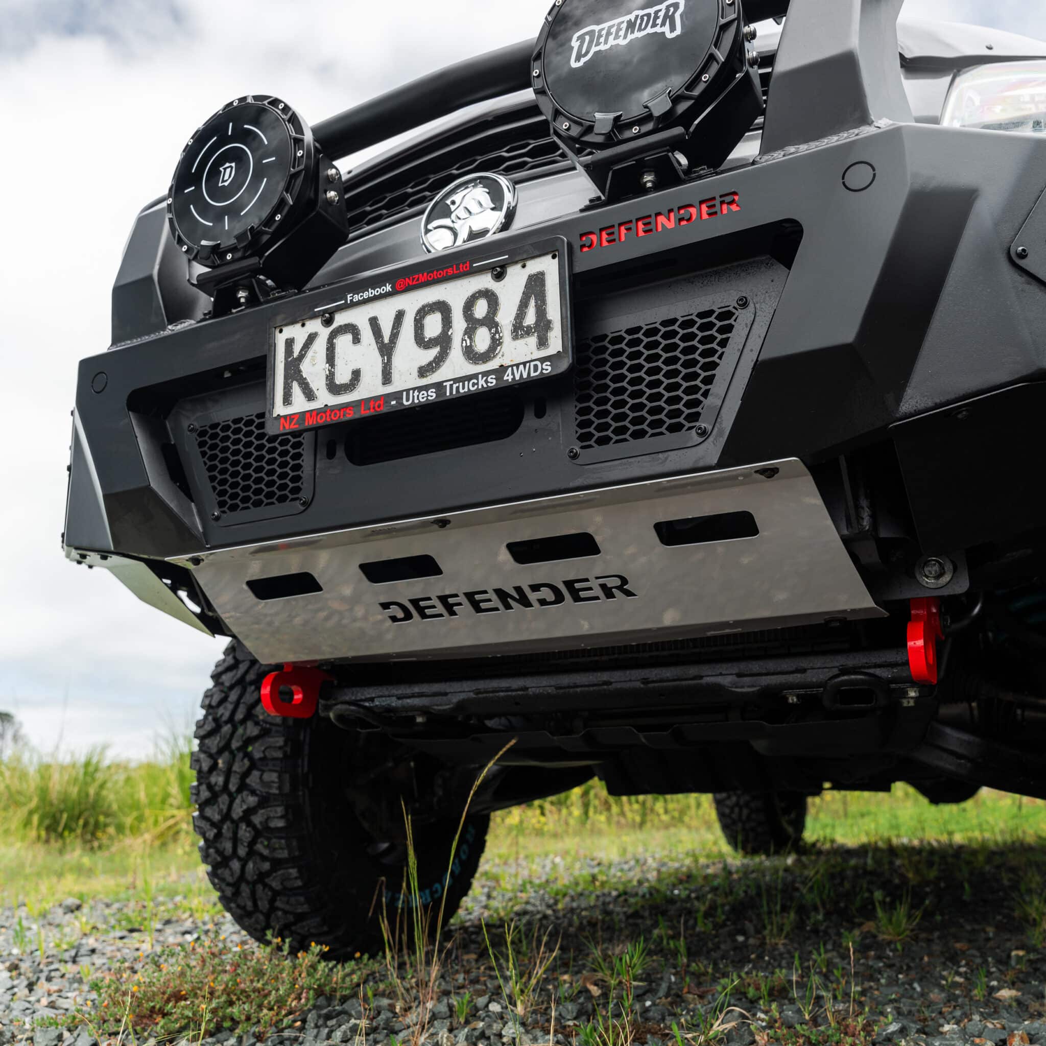 DEFENDER Off-Road Triple Loop Bull-Bar - Image 7