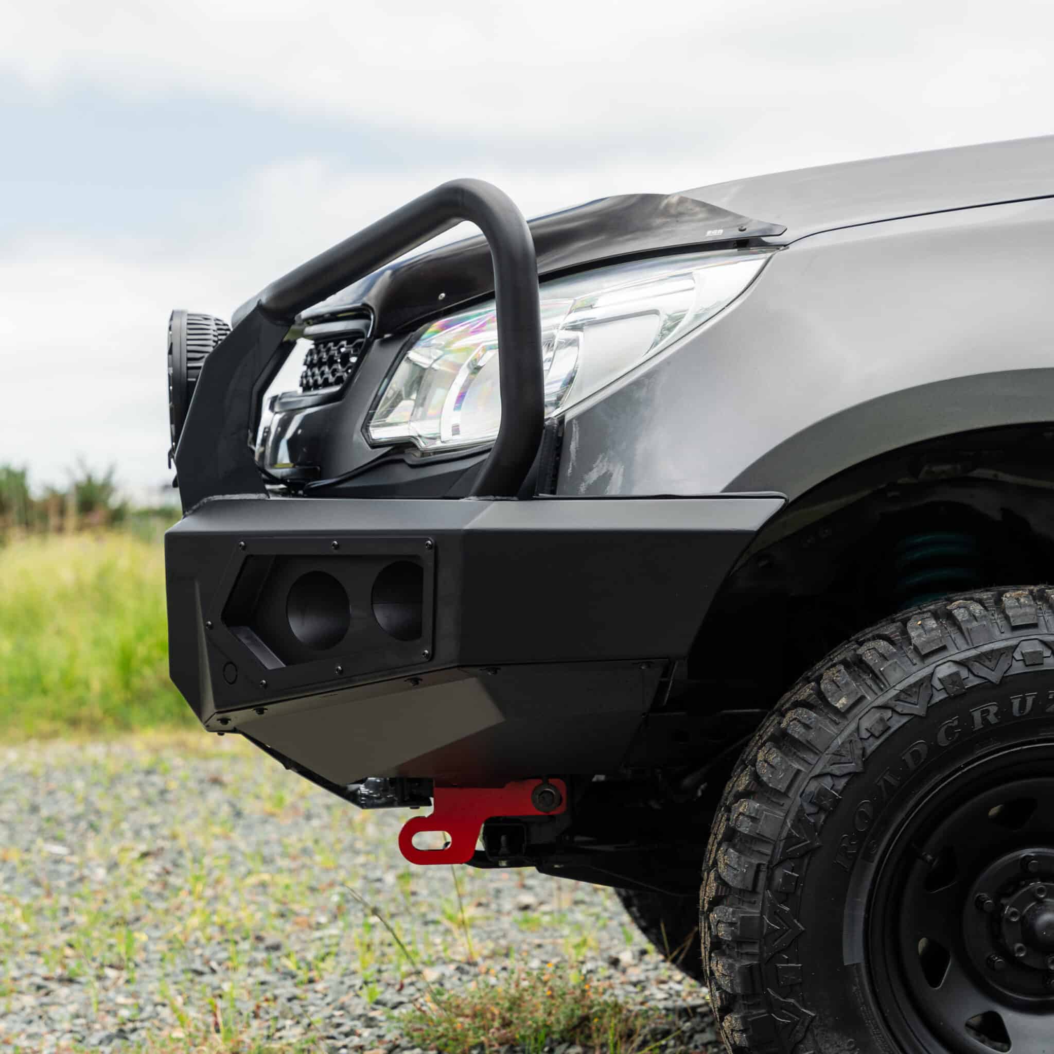 DEFENDER Off-Road Triple Loop Bull-Bar - Image 9