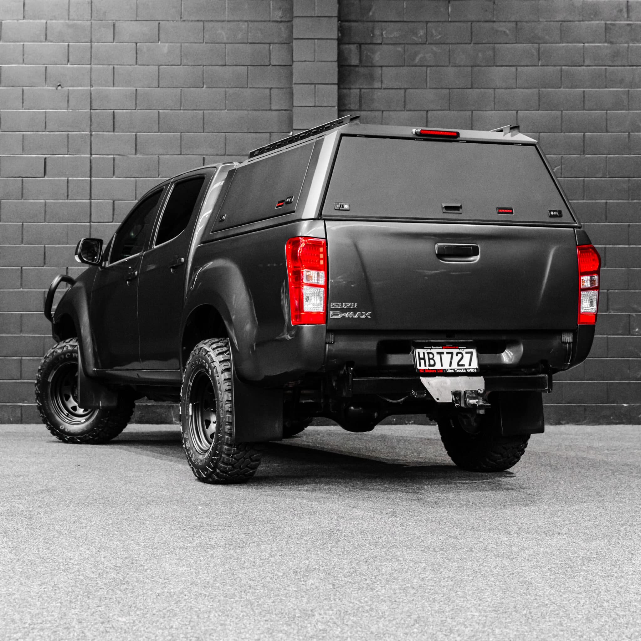 DEFENDER Aluminium Windowless Canopy