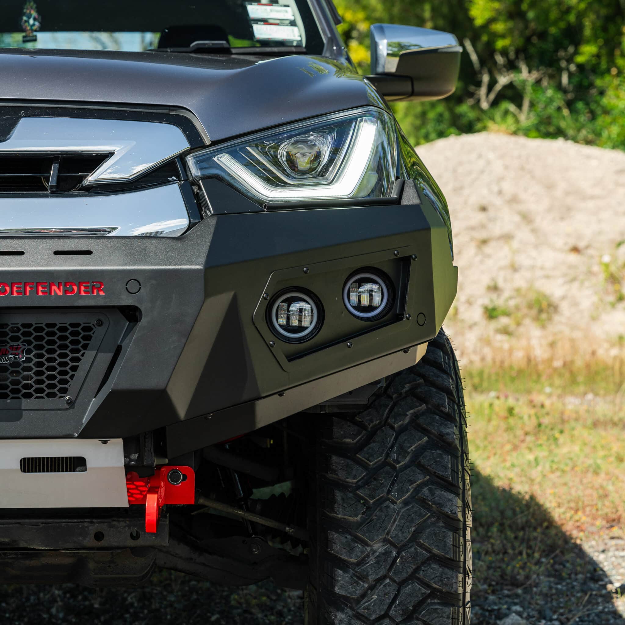 DEFENDER Off-Road Loopless Bull-Bar - Image 4