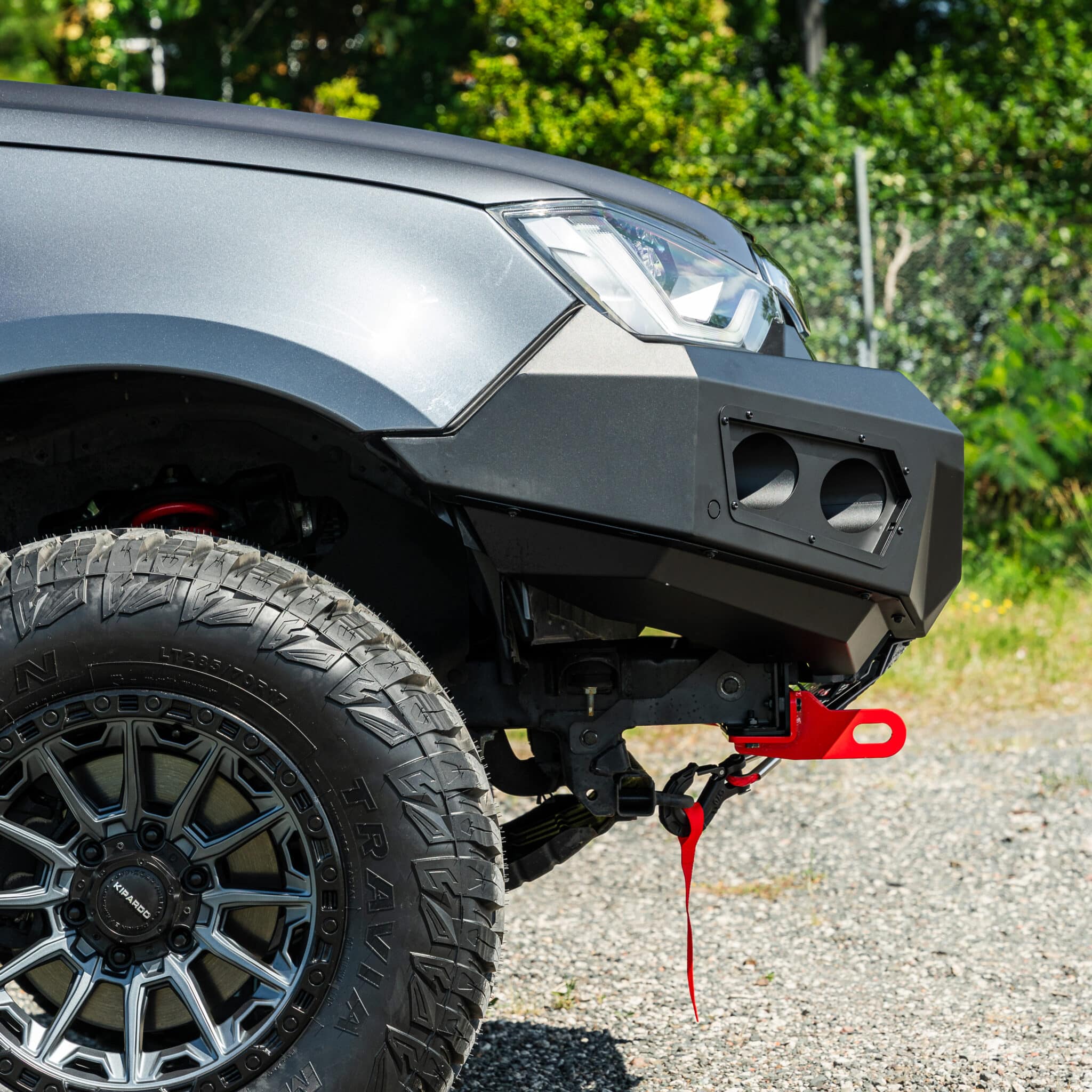 DEFENDER Off-Road Loopless Bull-Bar - Image 11