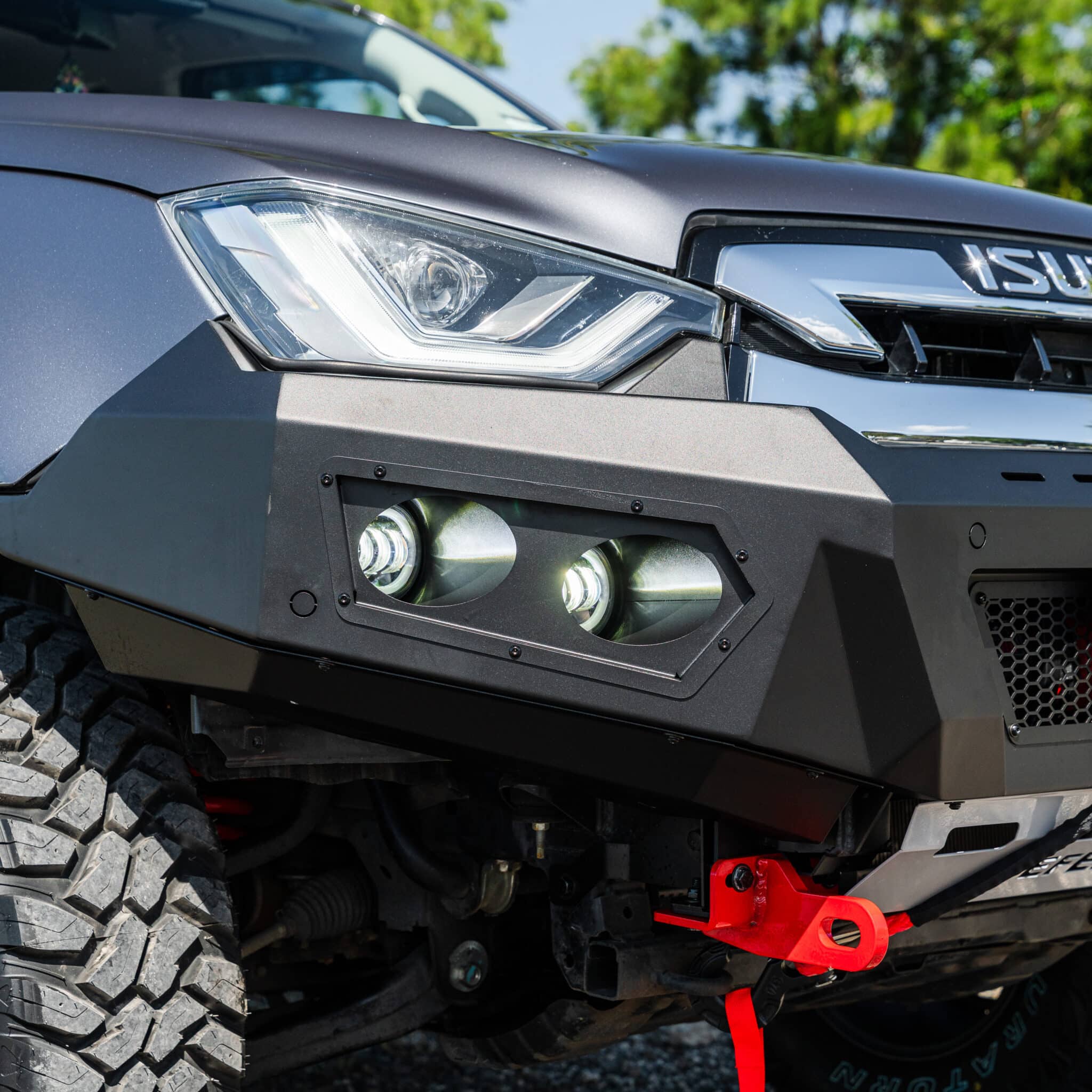 DEFENDER Off-Road Loopless Bull-Bar - Image 13