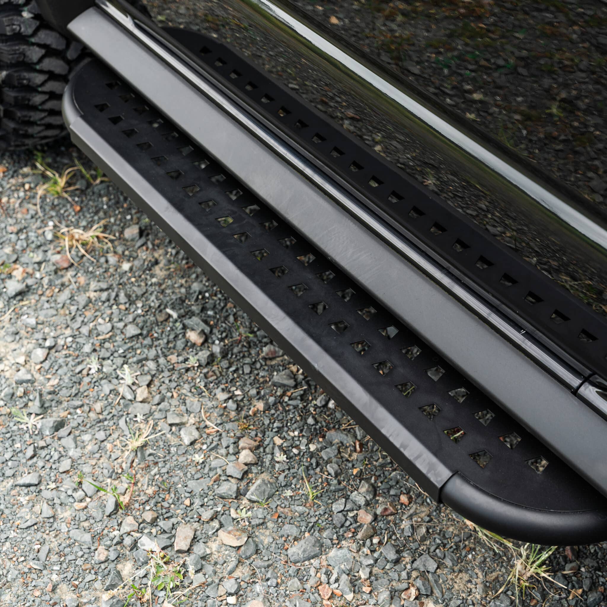 Defender Side Steps - Image 2