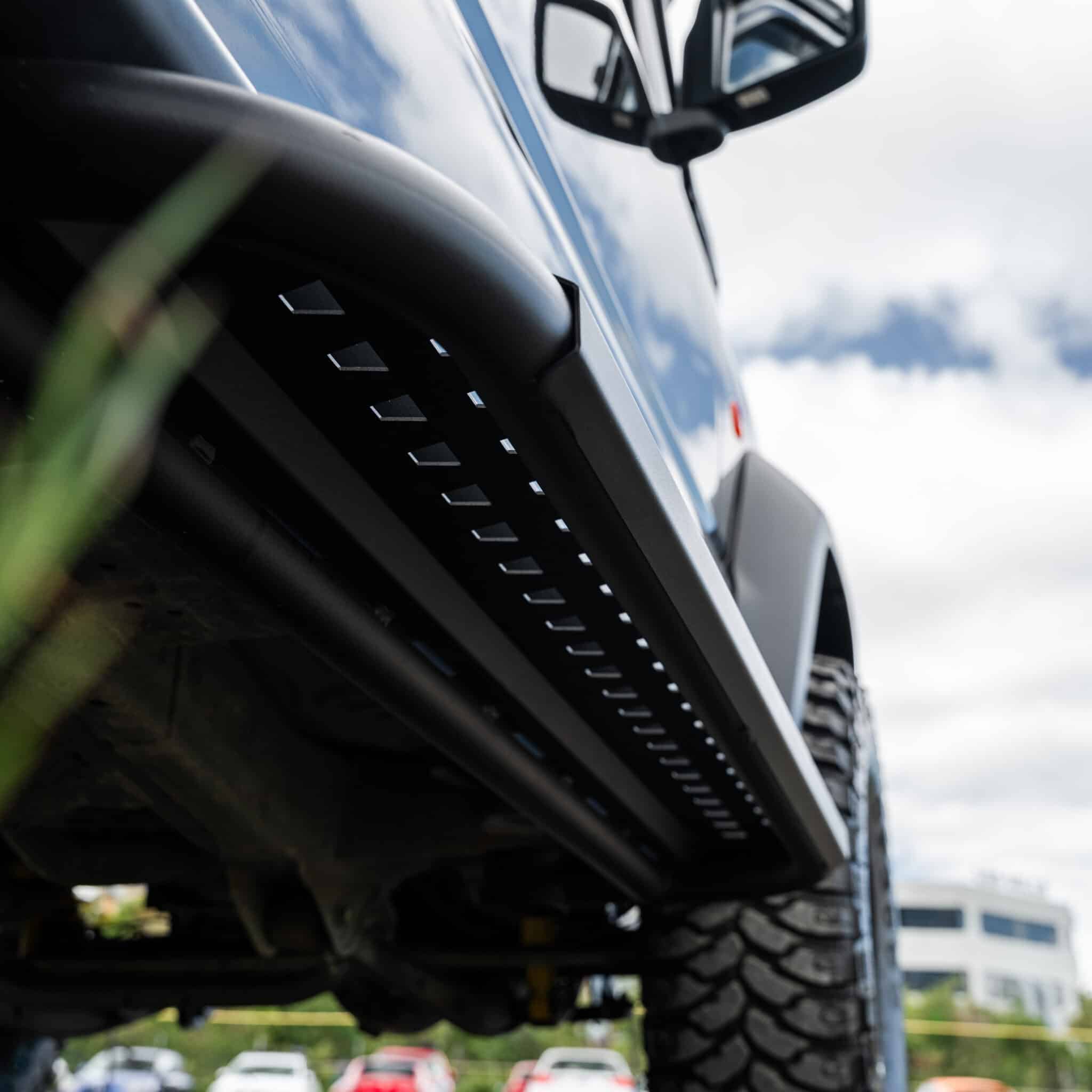 Defender Side Steps - Image 6