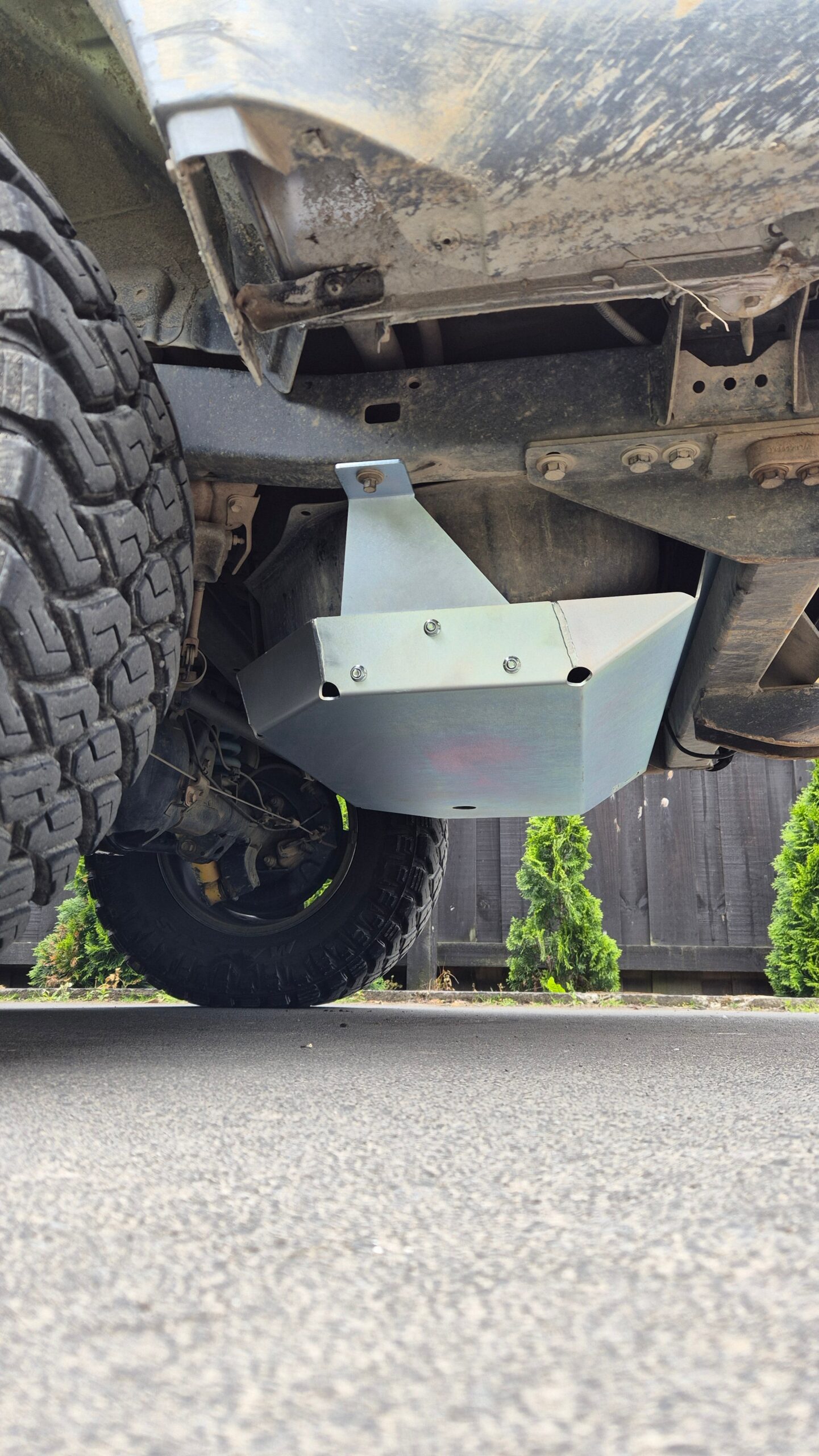 Toyota Prado 95 series LWB 1996-2002 Fuel Tank Bash Plate - Image 3