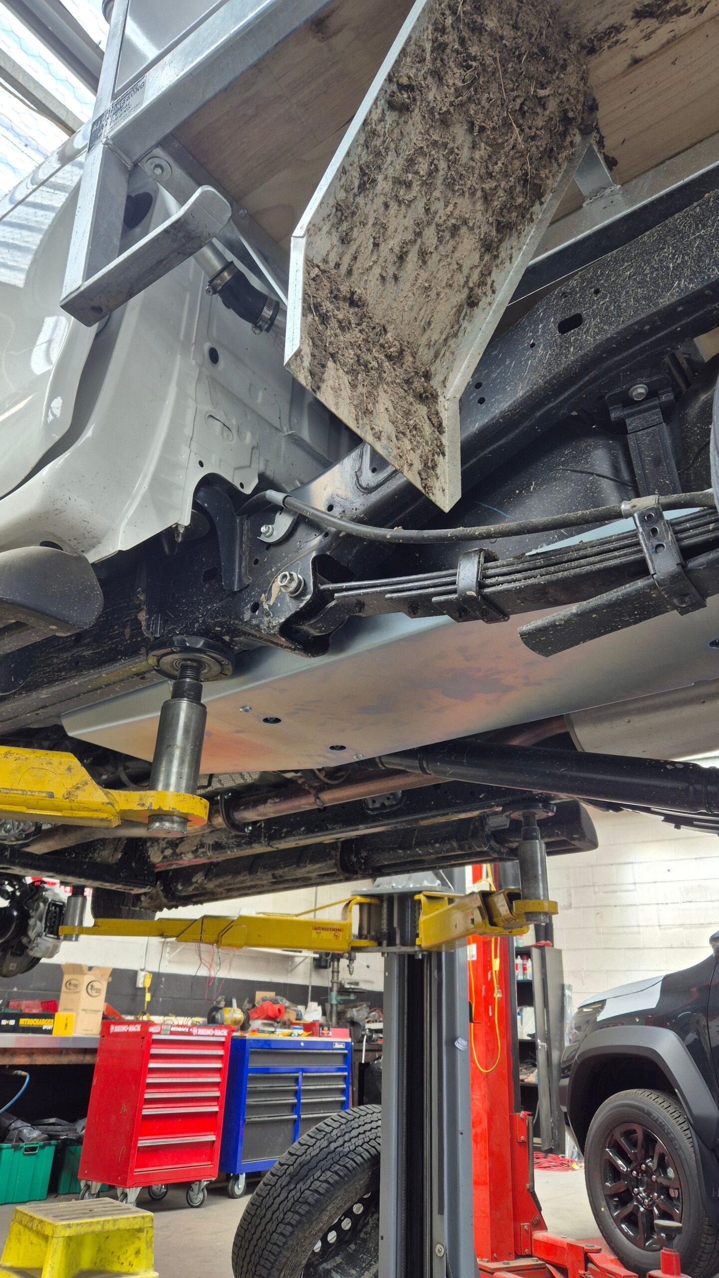 Toyota Hilux N80 GUN 2015 - current Fuel Tank Bash Plate - Image 4