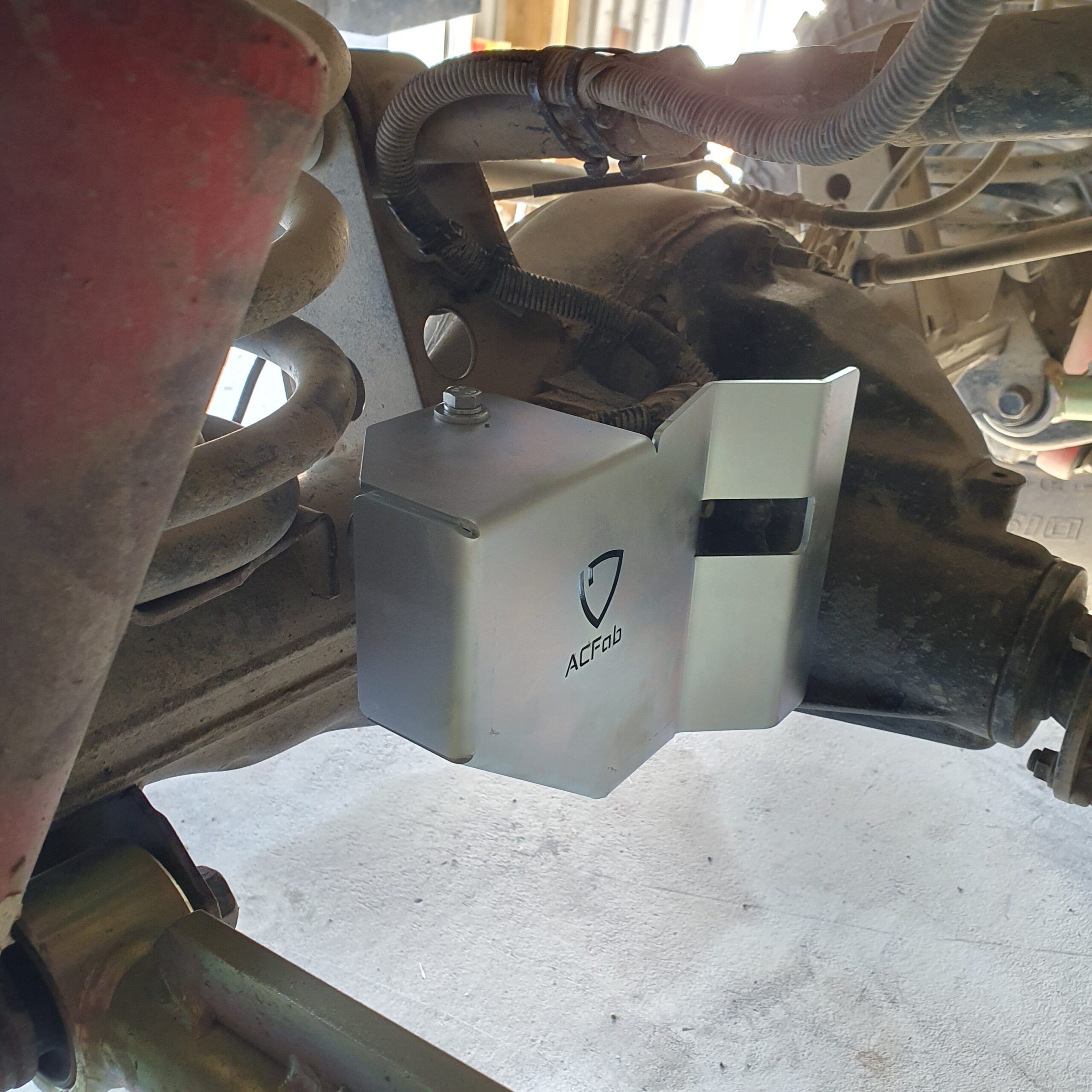 Toyota Landcruiser 76/78/79 and 80 series Rear Diff Locker Guard - Image 4