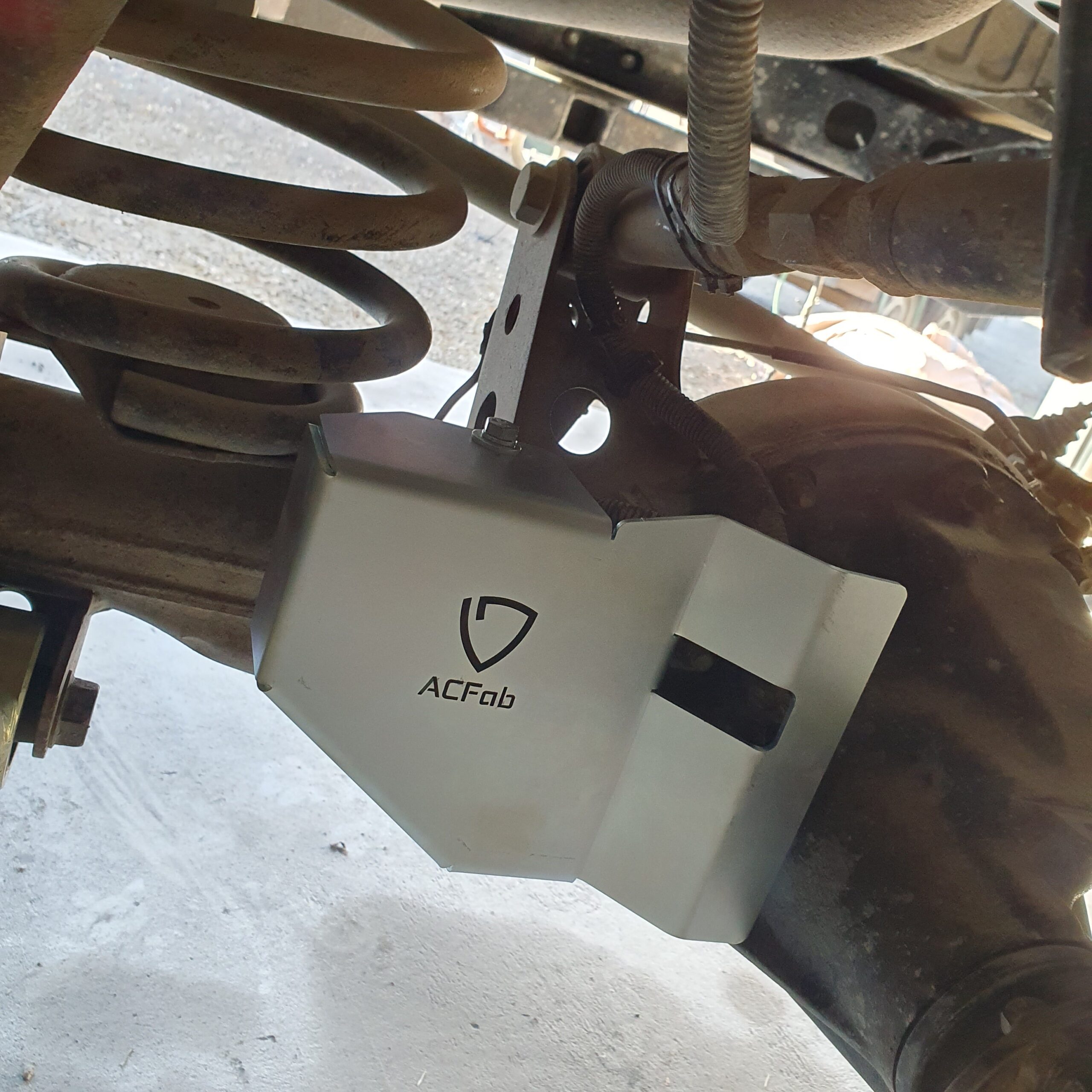 Toyota Landcruiser 76/78/79 and 80 series Rear Diff Locker Guard - Image 2